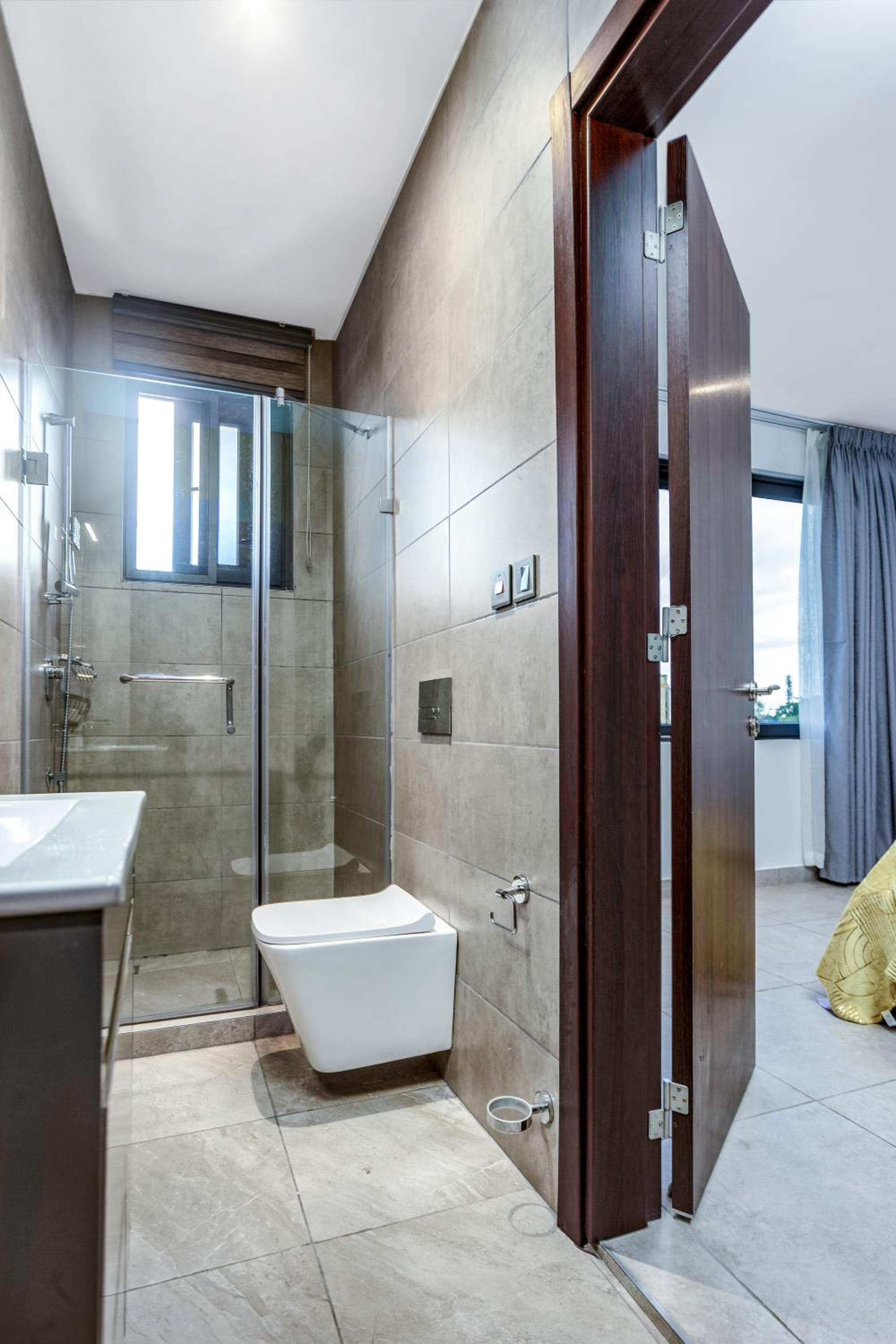 Adinkra Suites at Legacy Apts view 2