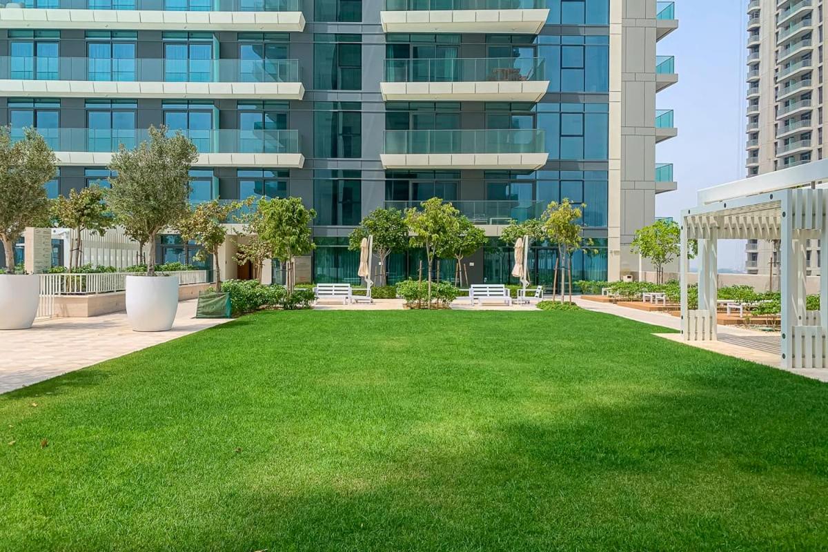 Frank Porter - Beach Vista Tower 1