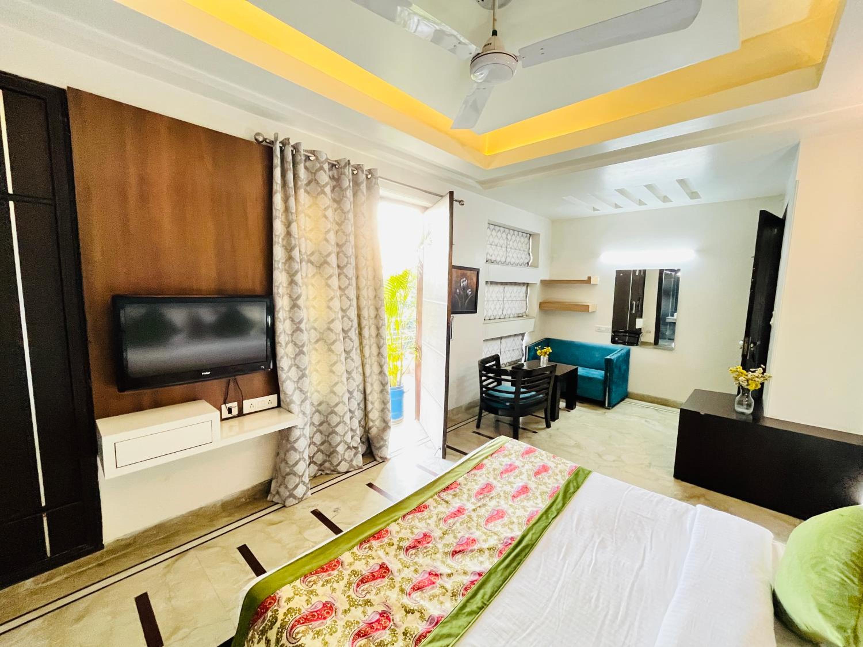Hotel Dayal Regency near IMT Chowk Manesar, Manesar