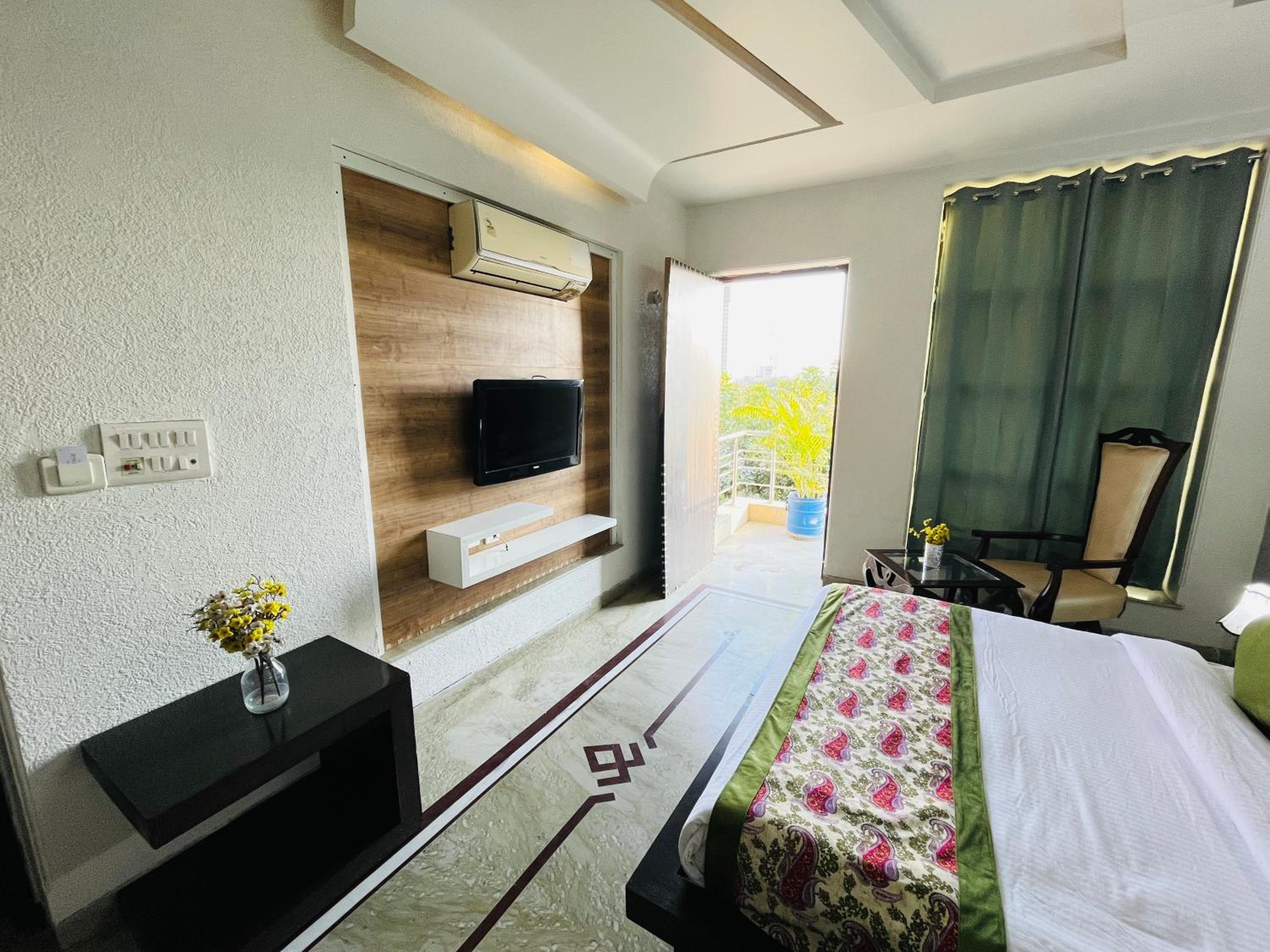 Hotel Dayal Regency near IMT Chowk Manesar, Manesar