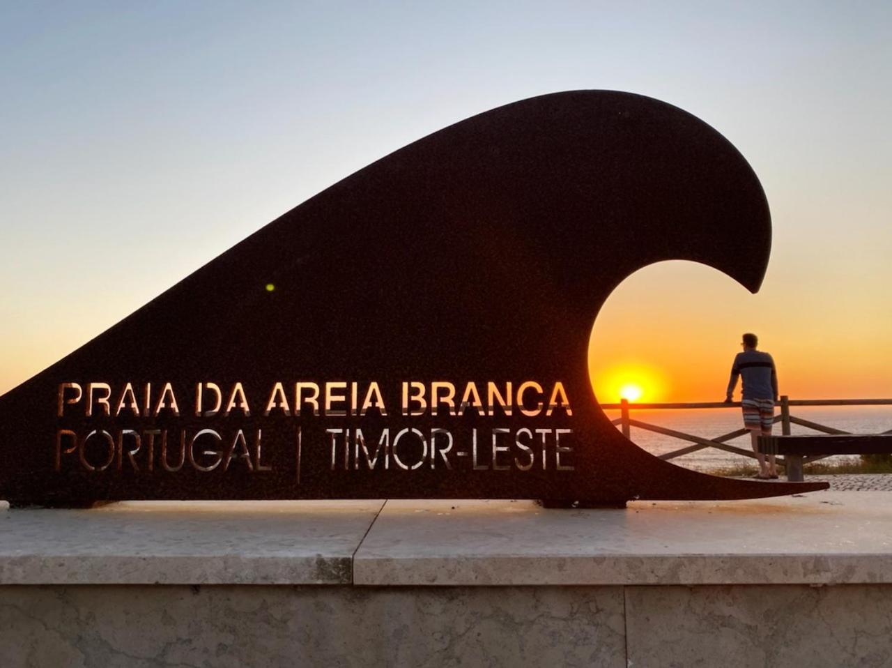 Villa Surf Vista - Praia da Areia Branca view 2