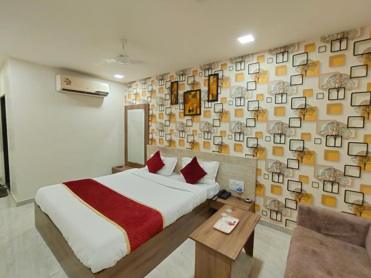 Hotel Palm Residency view 3