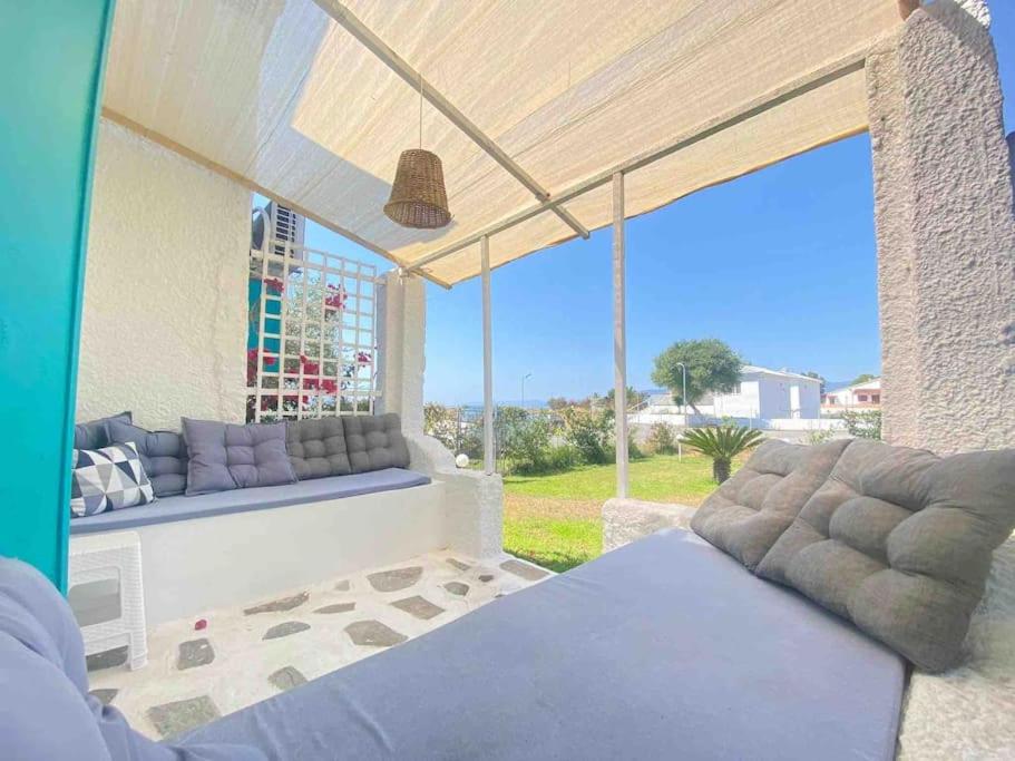 Peaceful Cottage House - Private Garden view 5