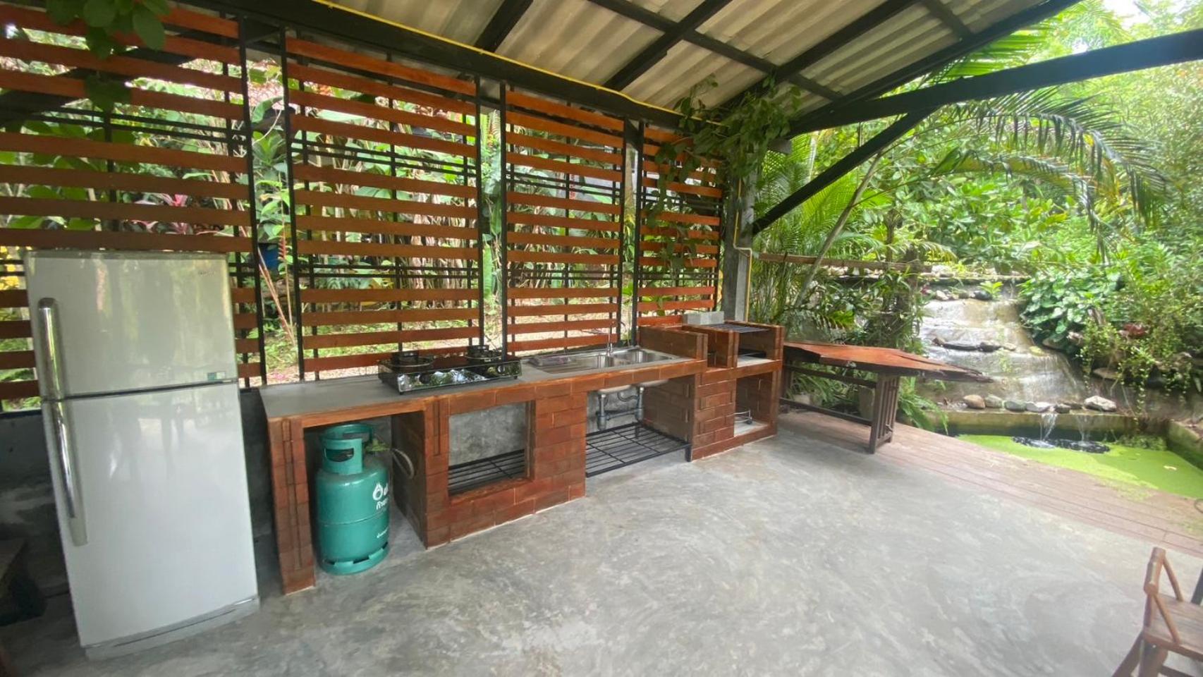 Photo 77
