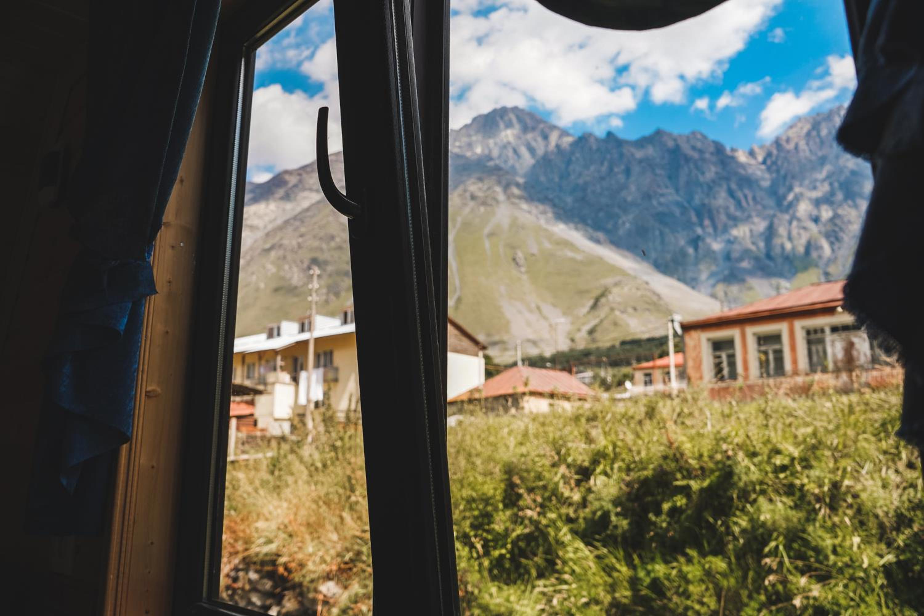 Vaso-Levani Kazbegi Cottage
