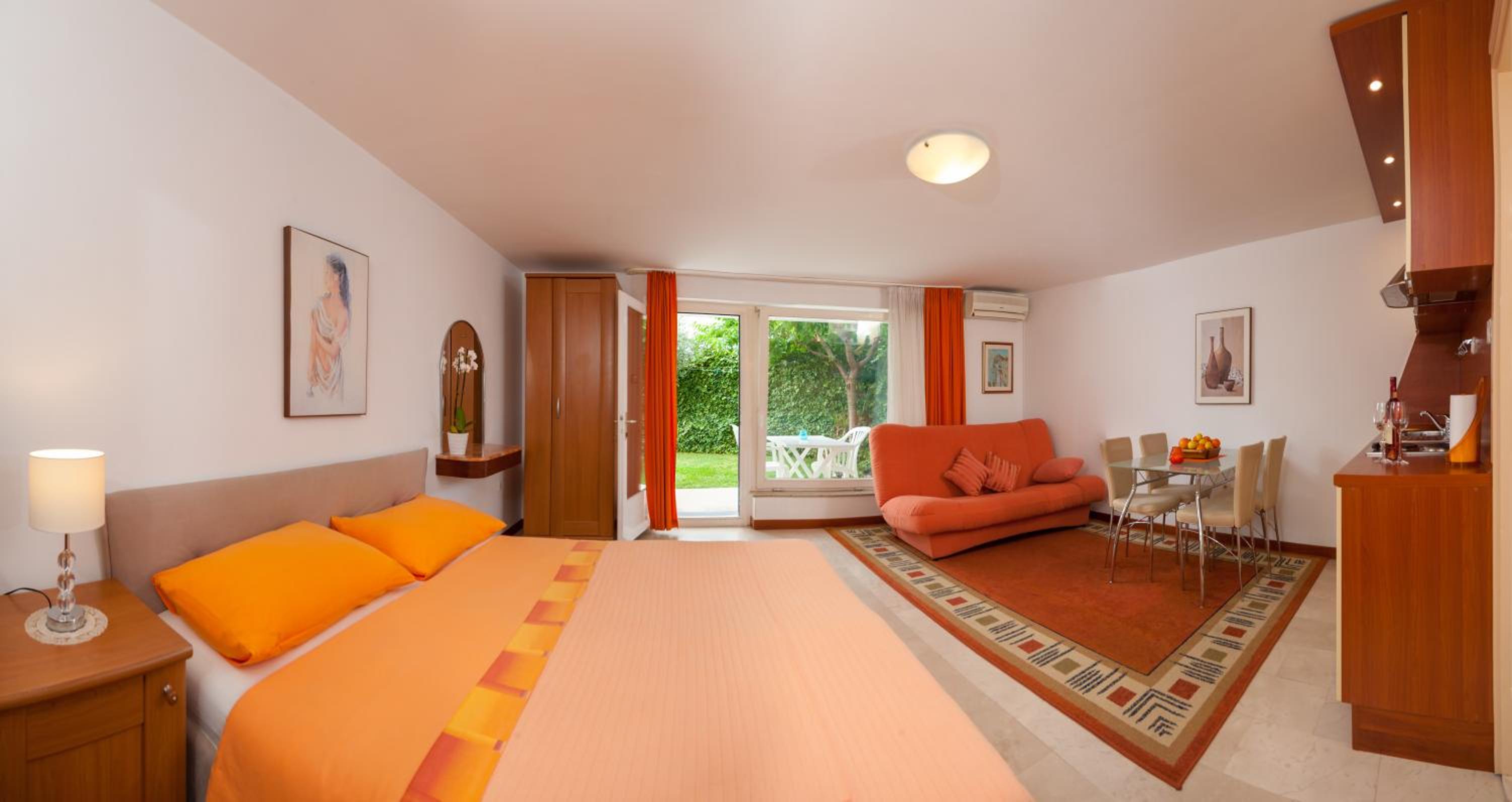 The Beach Studios & Apartments view 4