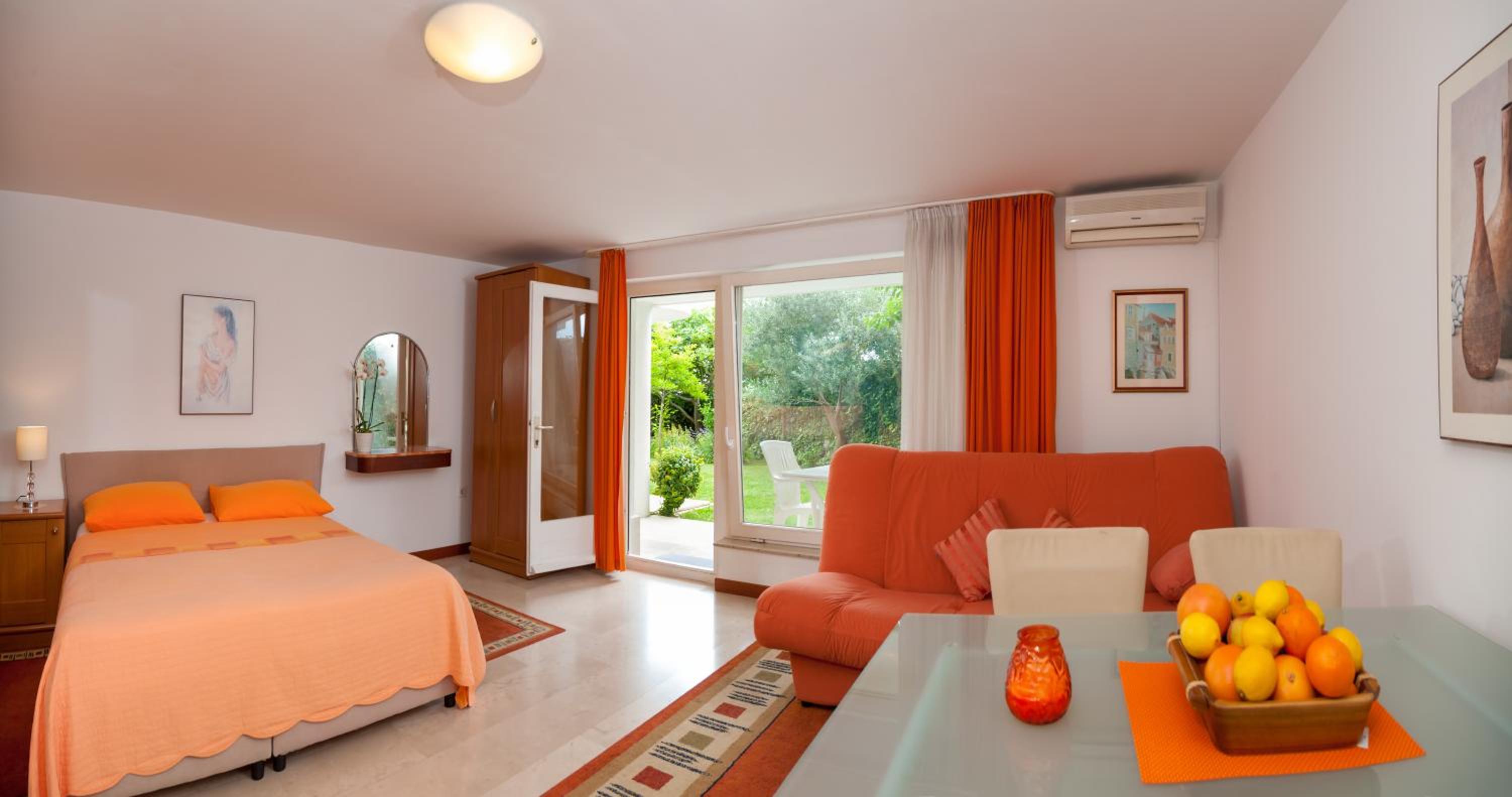 The Beach Studios & Apartments view 3