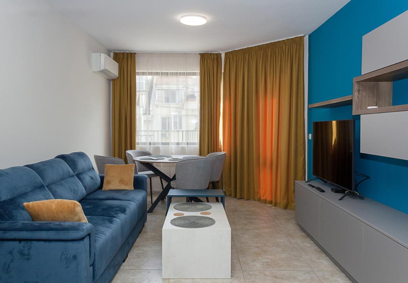 Blue Wave Varna- 2BD Flat with Parking by Flat Mаnager