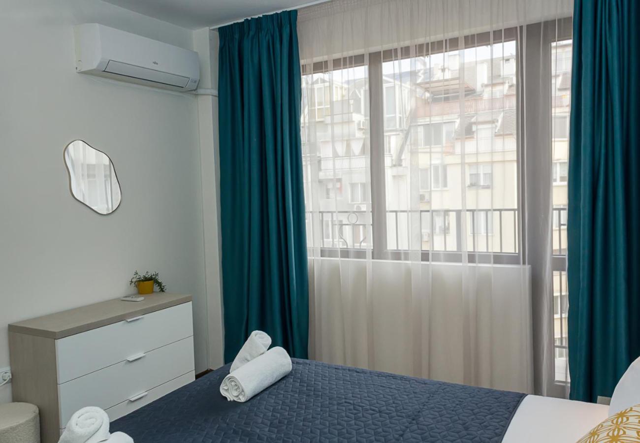 Blue Wave Varna- 2BD Flat with Parking by Flat Mаnager