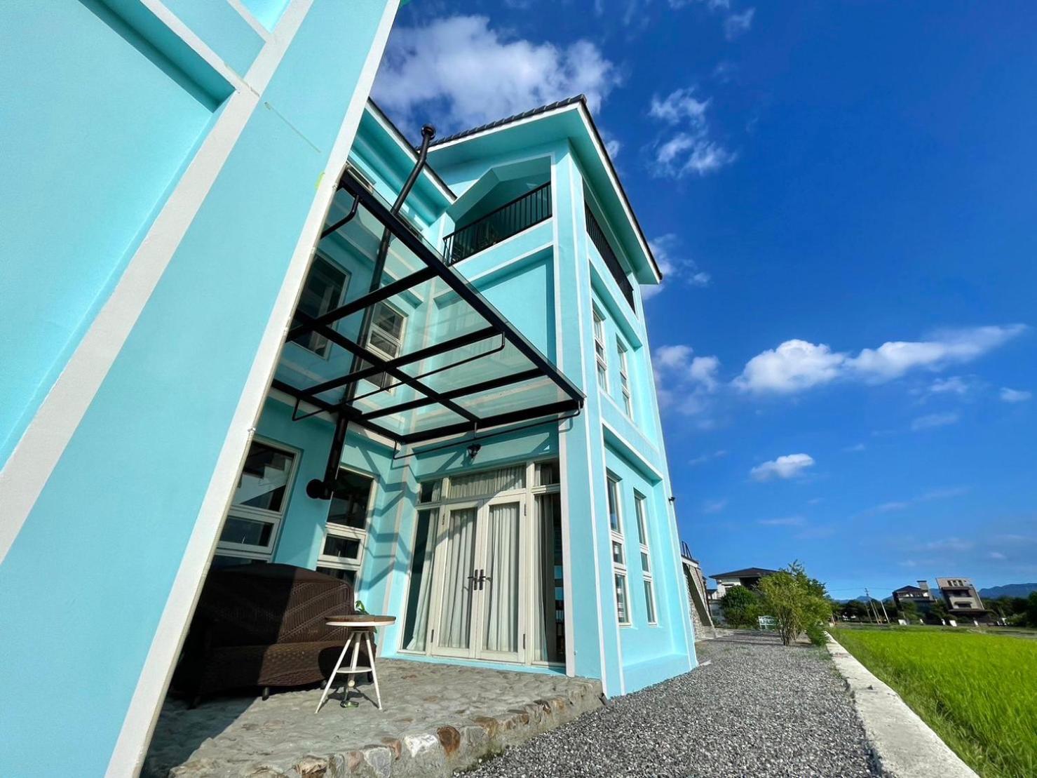 An Blue House