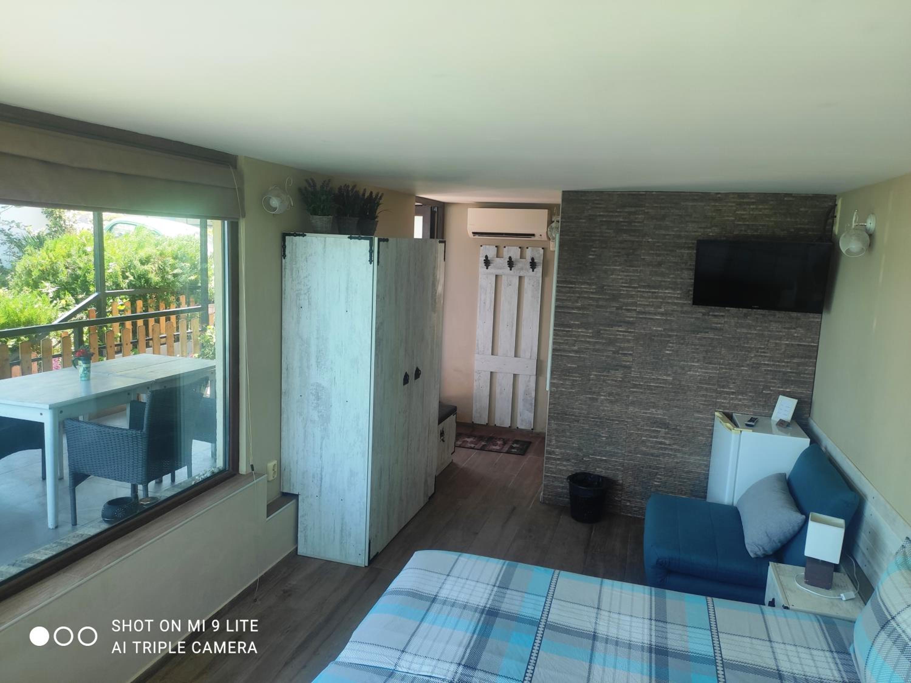 Hemingway rooms in Happy Beach