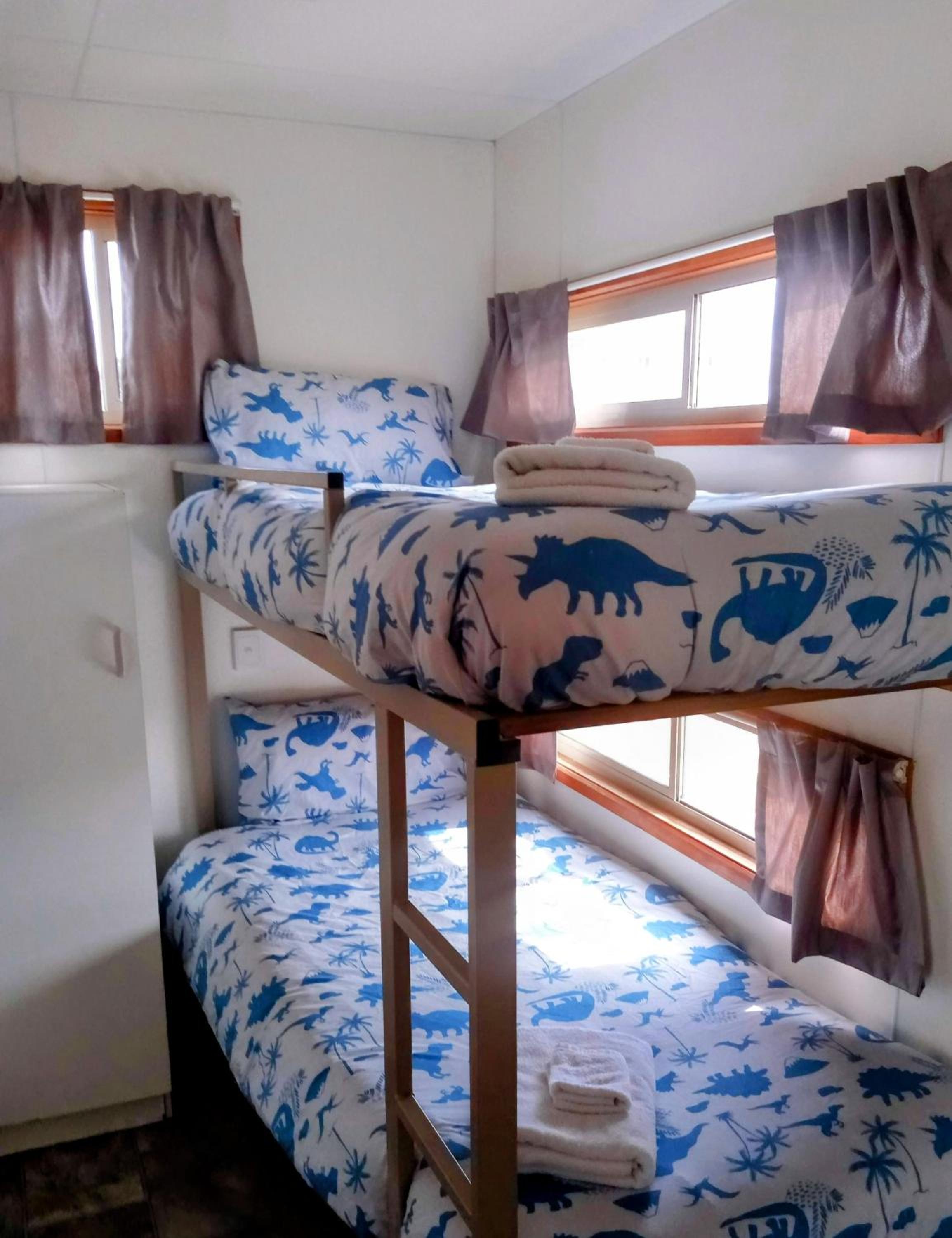 Rock’s Retreat - cabin 1 (seal) view 4