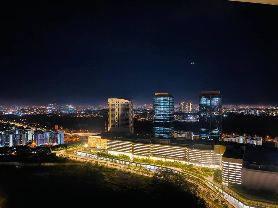 Southkey Midvalley A2301 Mahjong Bathtub High Floor JB