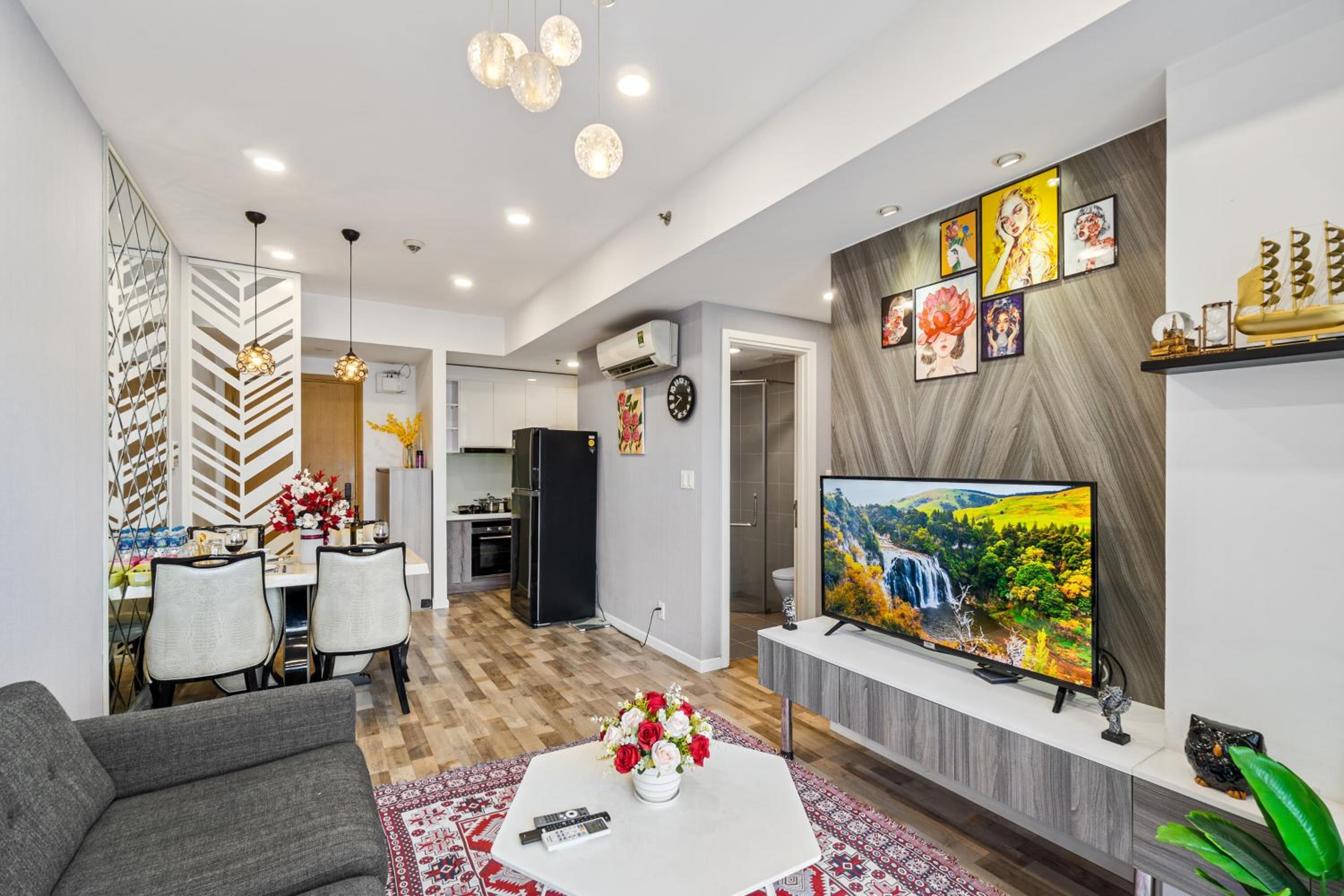 Cozy 2 Bedroom Condo in Masteri Thao Dien, Fully Furnished With Full Amenities