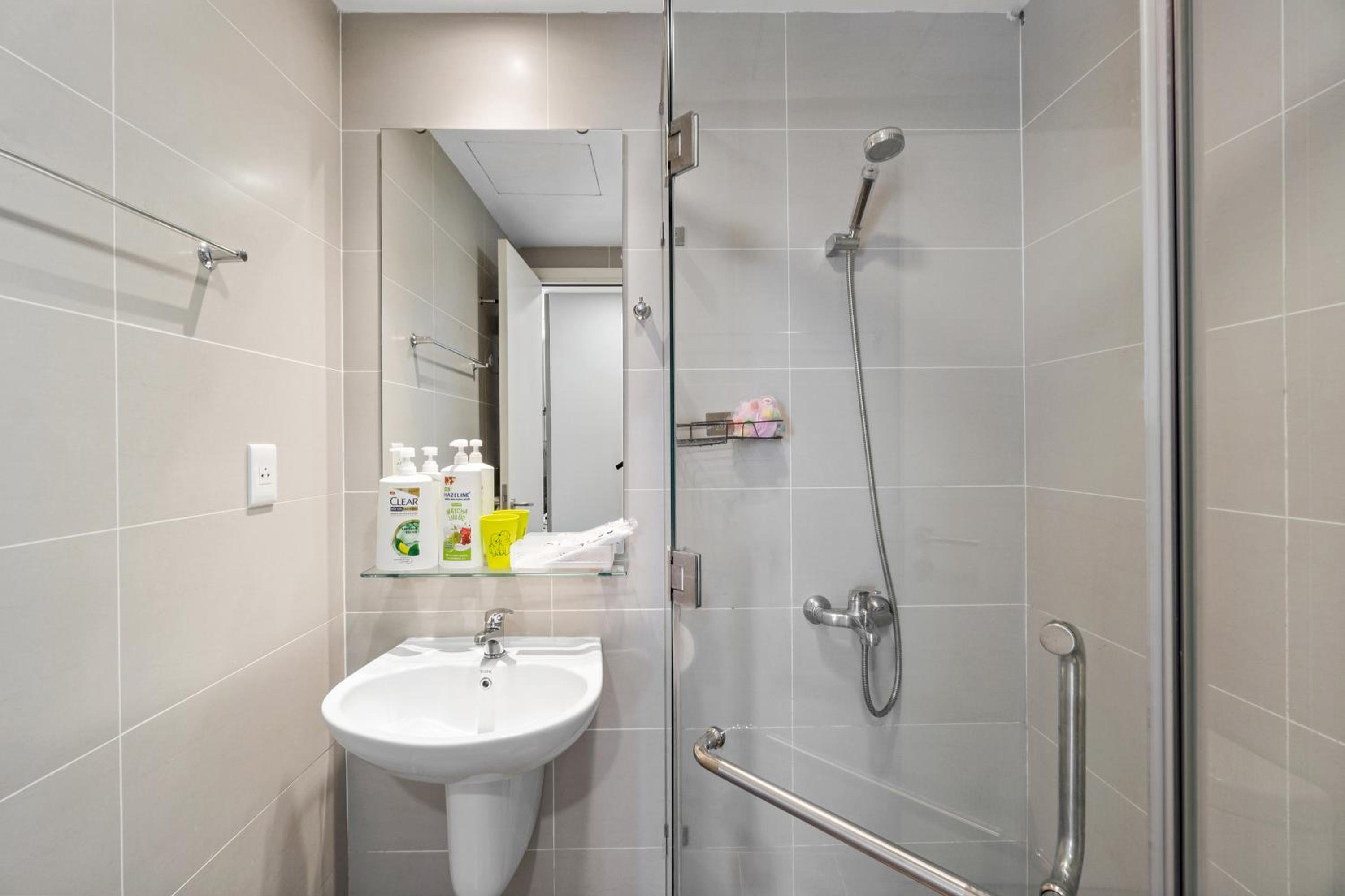 Cozy 2 Bedroom Condo in Masteri Thao Dien, Fully Furnished With Full Amenities