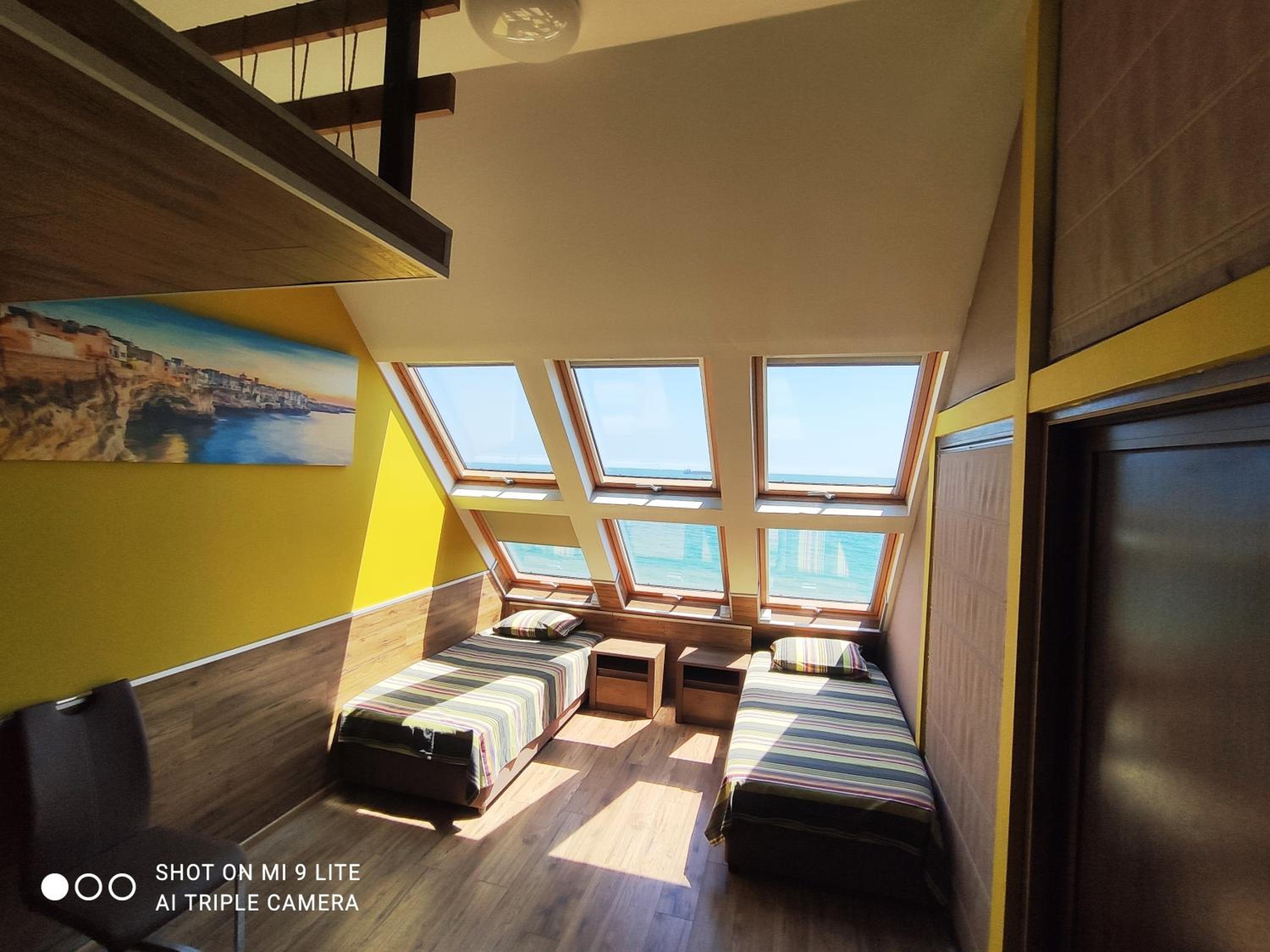 Hemingway rooms in Happy Beach