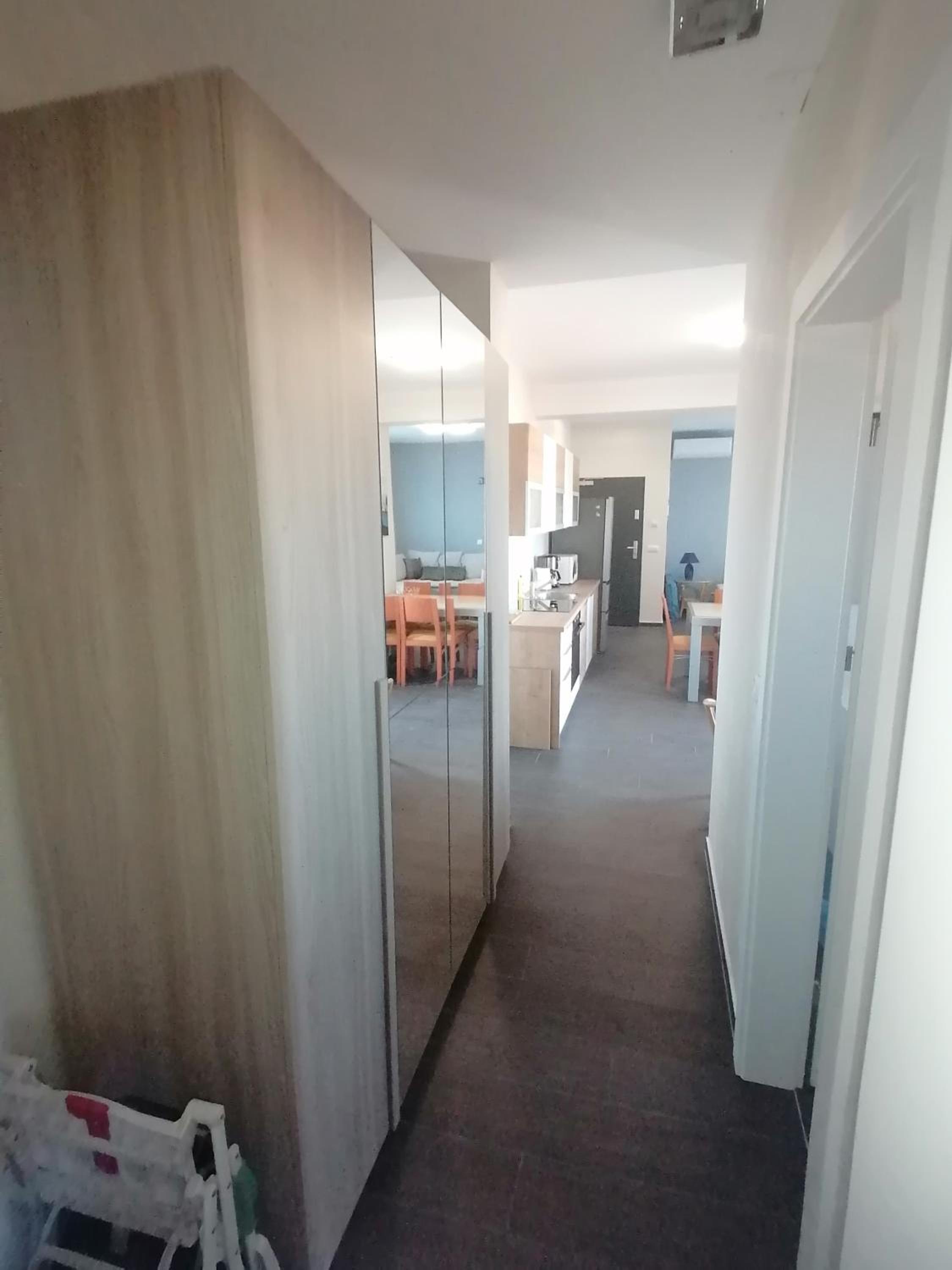 PRIVLUKA APART