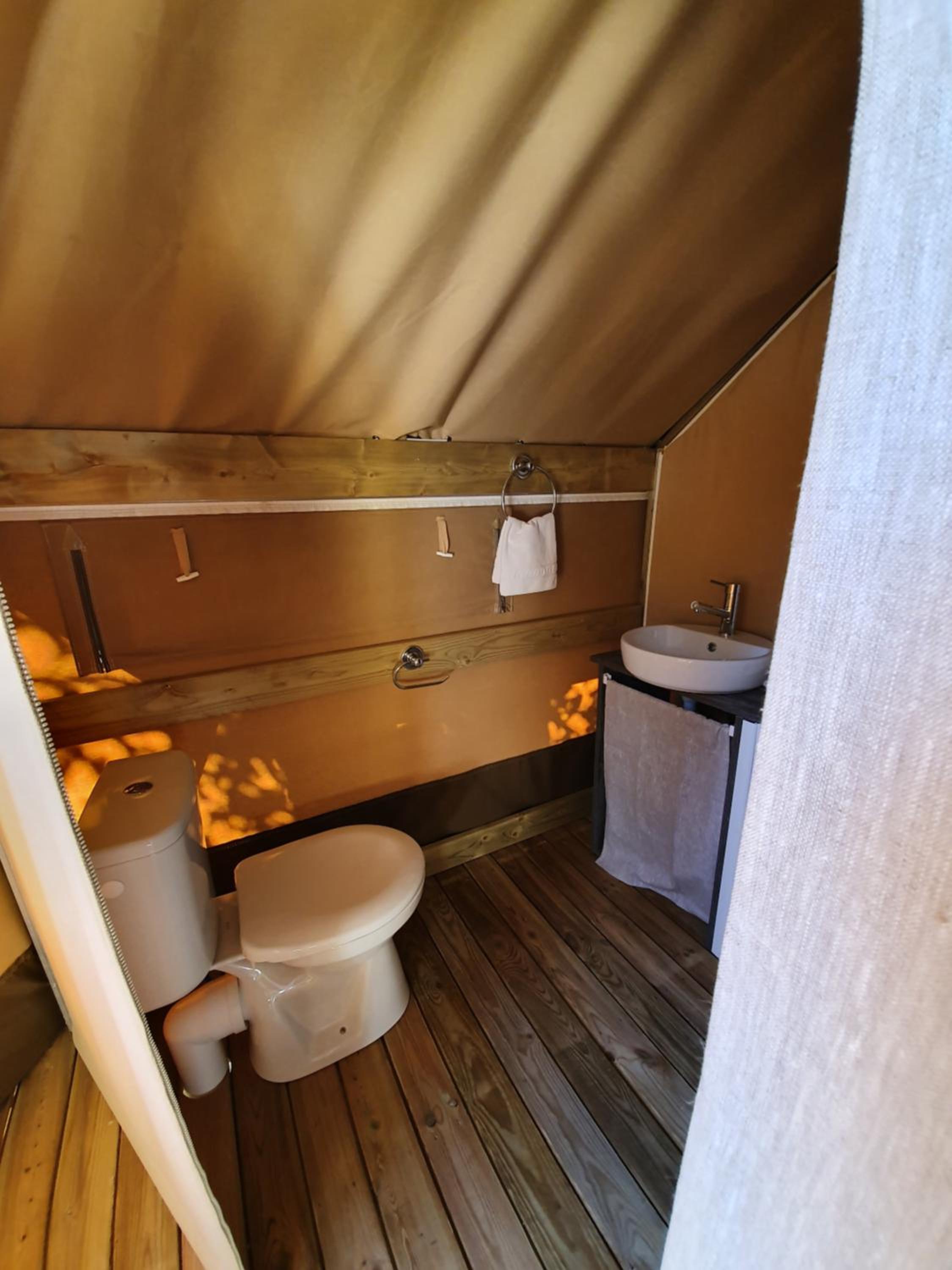 Camping La Pinède