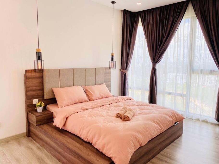 Southkey/Midvalley(A2301)Bathtub Netflix High Floor@JB