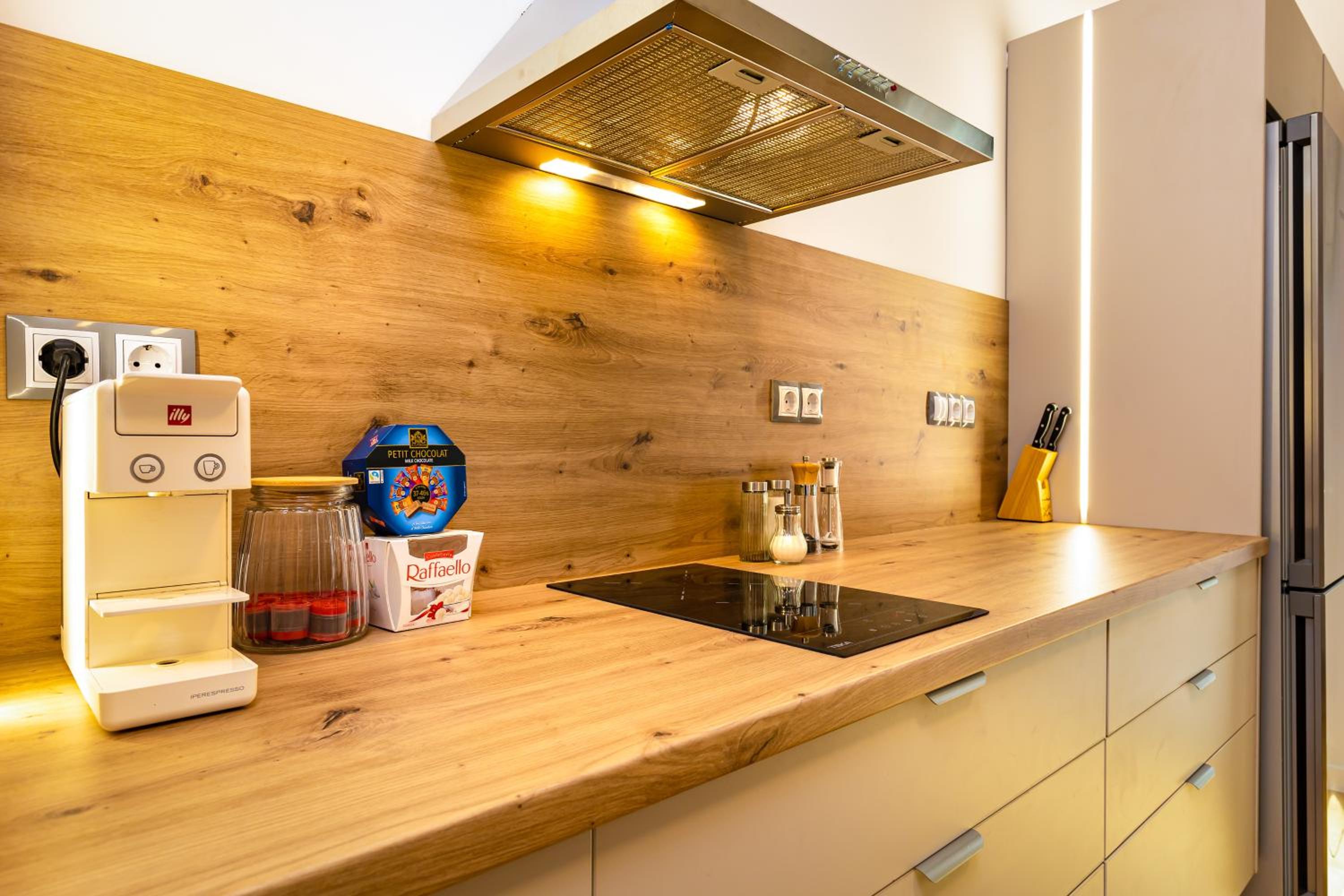 Chic and Charming 2BD Flat in the Heart of Plovdiv by Flat Mаnager