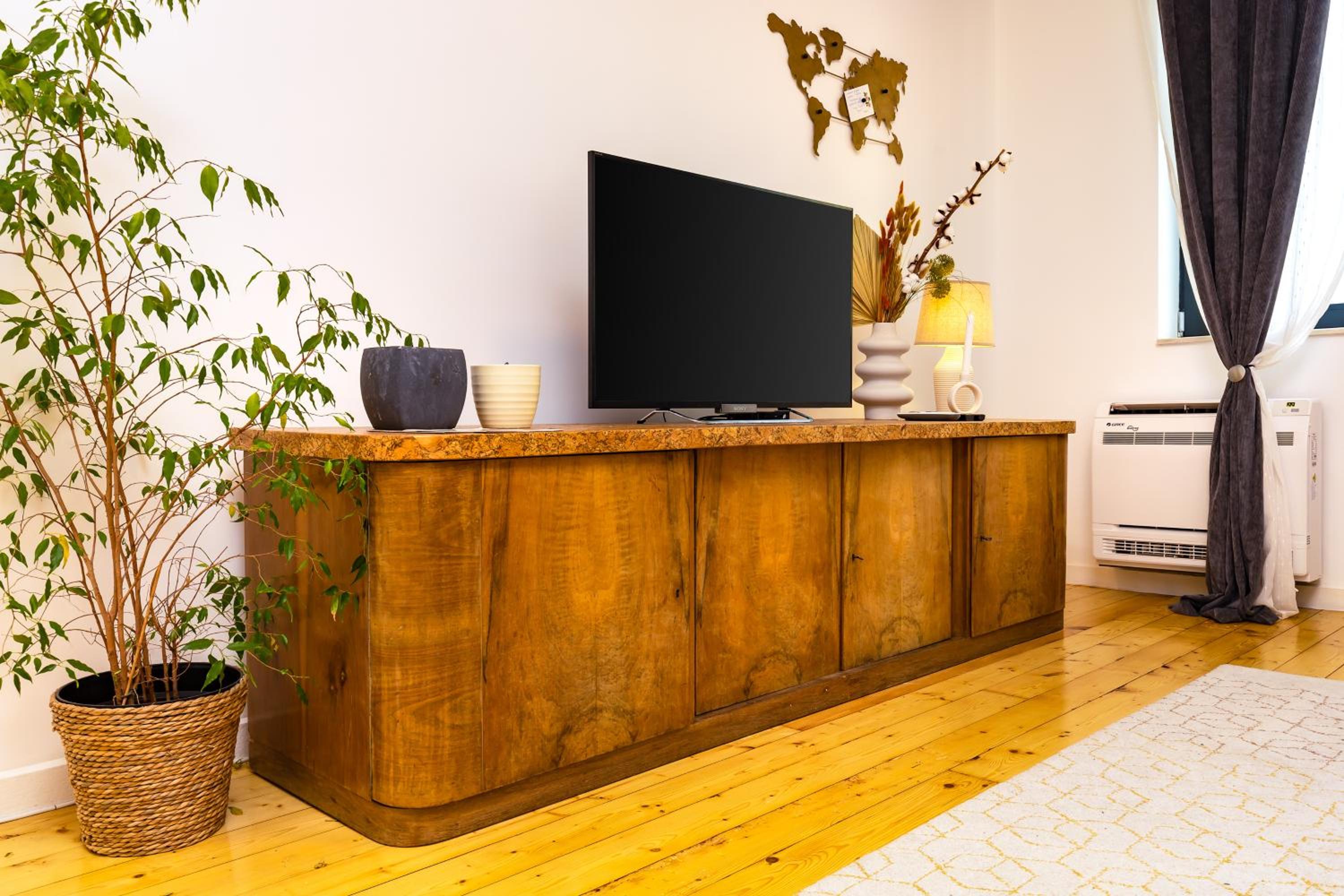 Chic and Charming 2BD Flat in the Heart of Plovdiv by Flat Mаnager