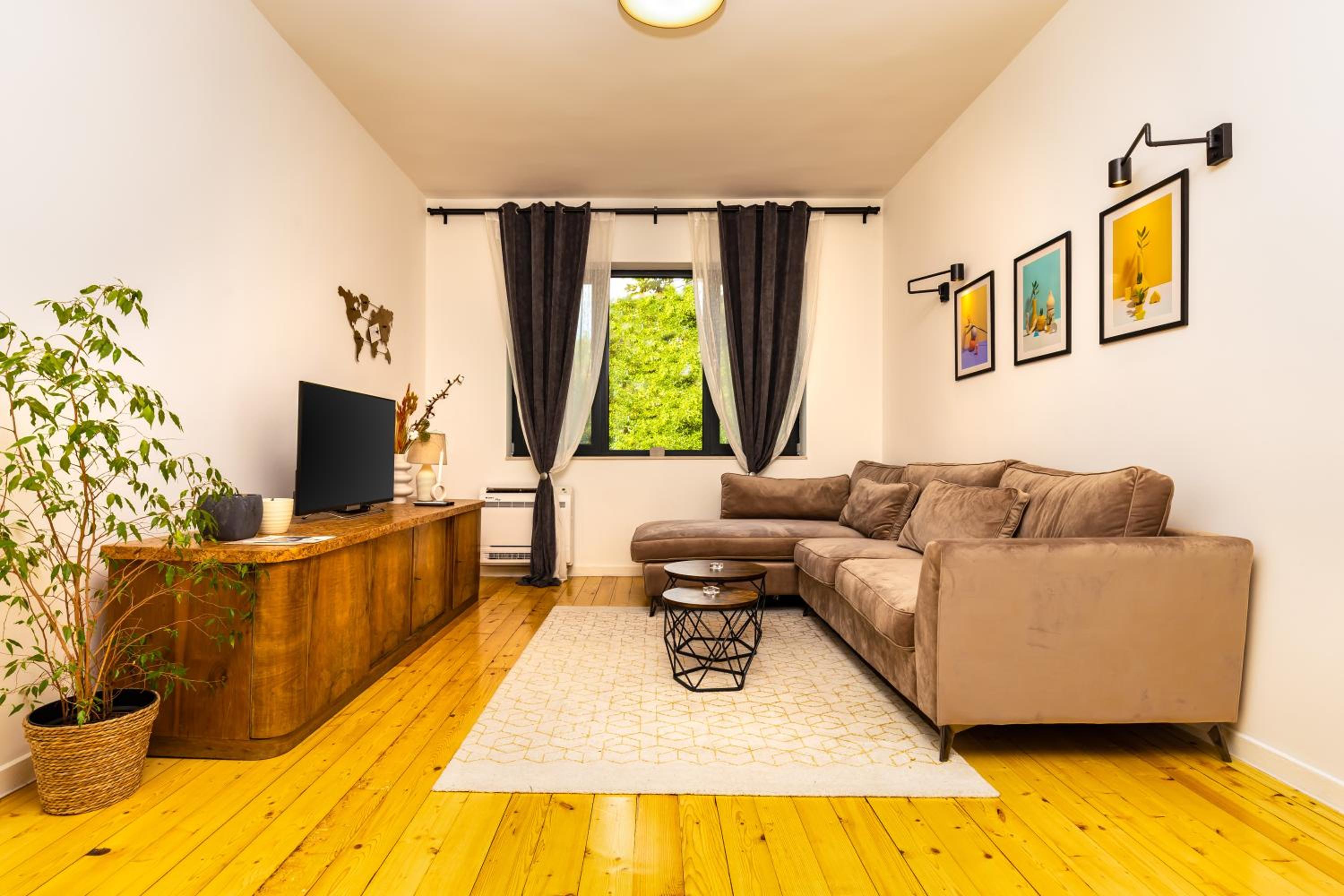 Chic and Charming 2BD Flat in the Heart of Plovdiv by Flat Mаnager