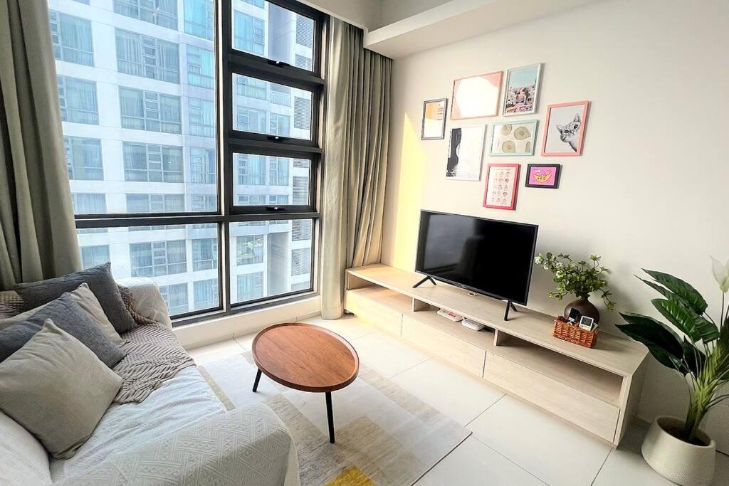 Big Balcony@Bukit Bintang KLCC, Pool, FREE Netflix