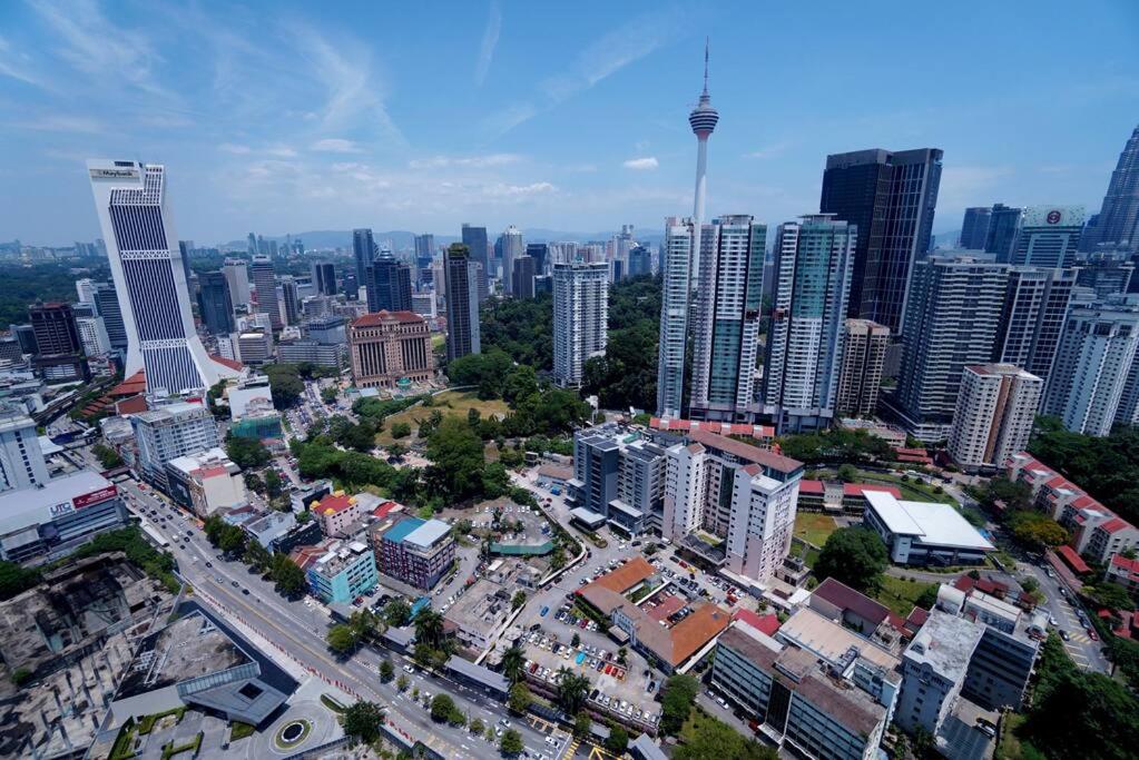 Big Balcony@Bukit Bintang KLCC, Pool, FREE Netflix