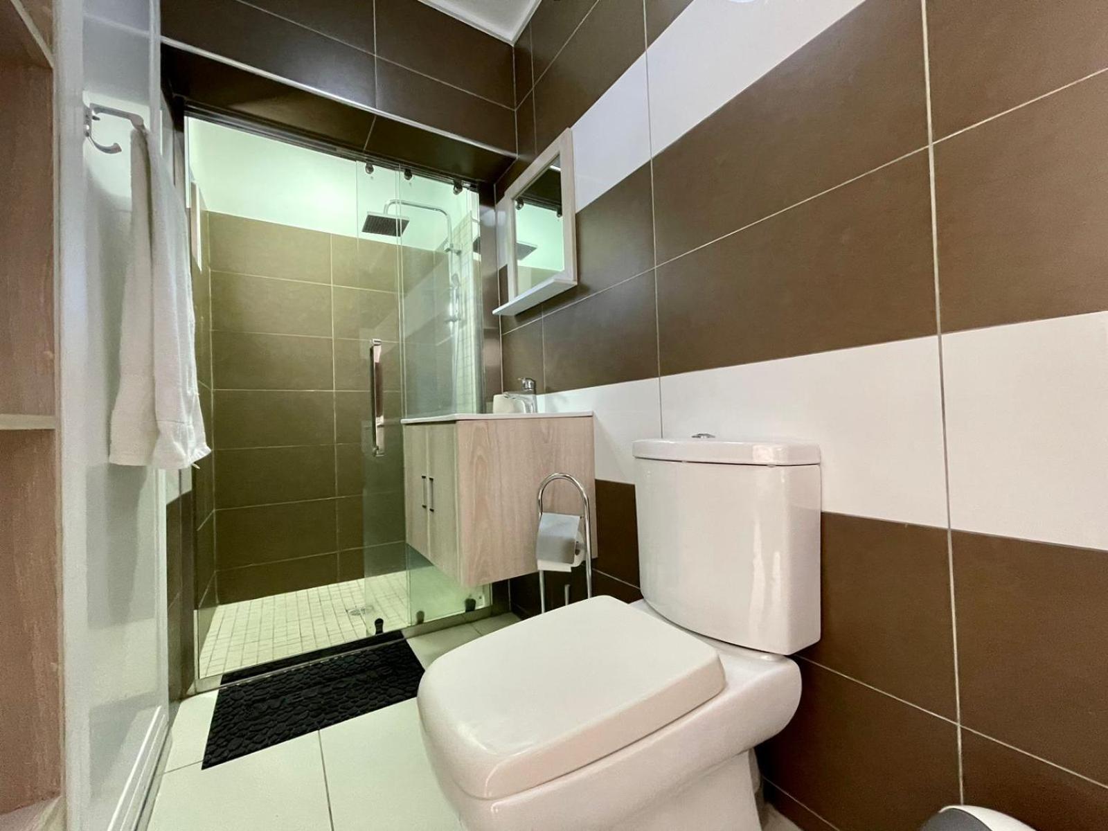 Duplex - piscine, jacuzzi & vues view 5