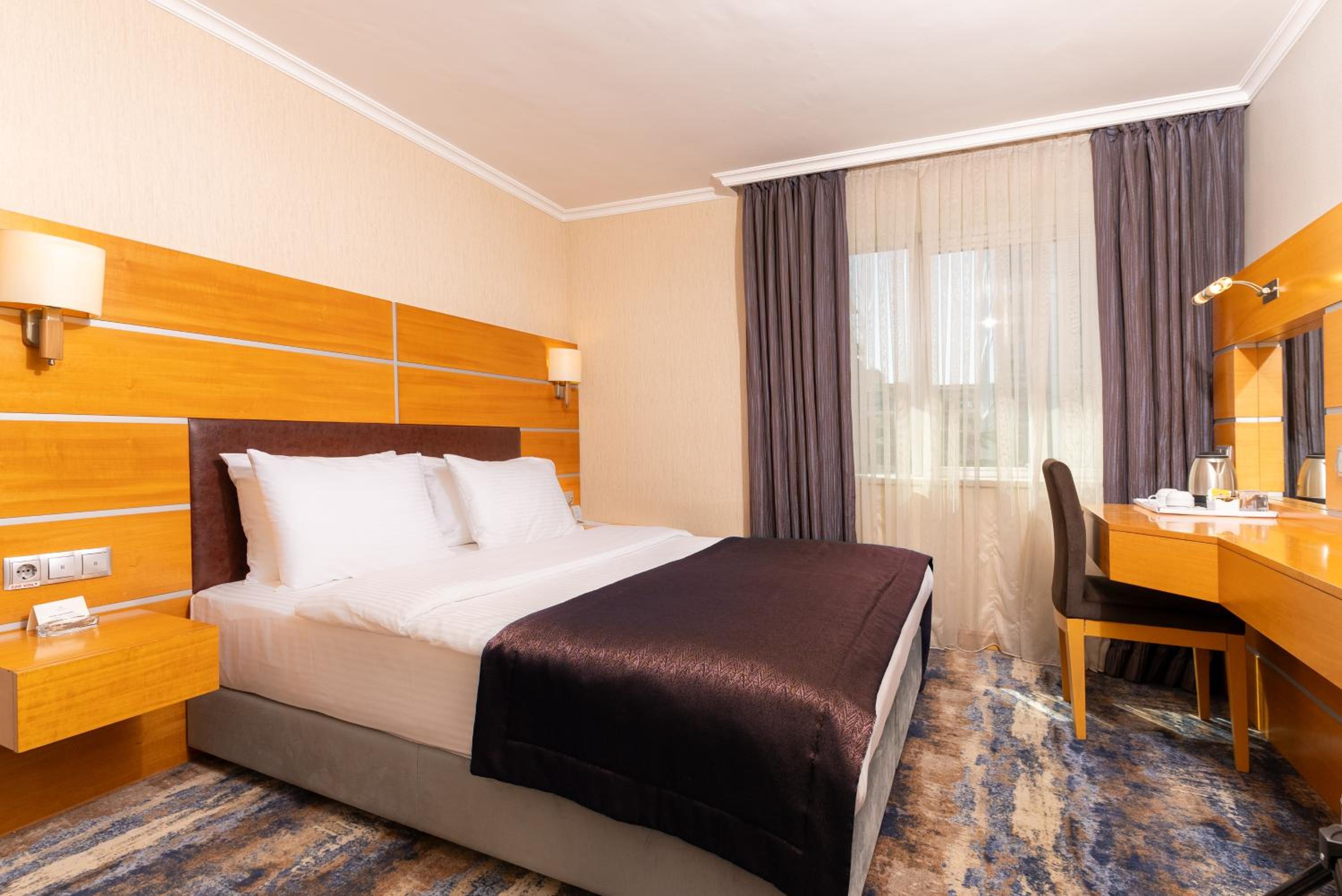 Ankara Plaza Hotel - Image 8