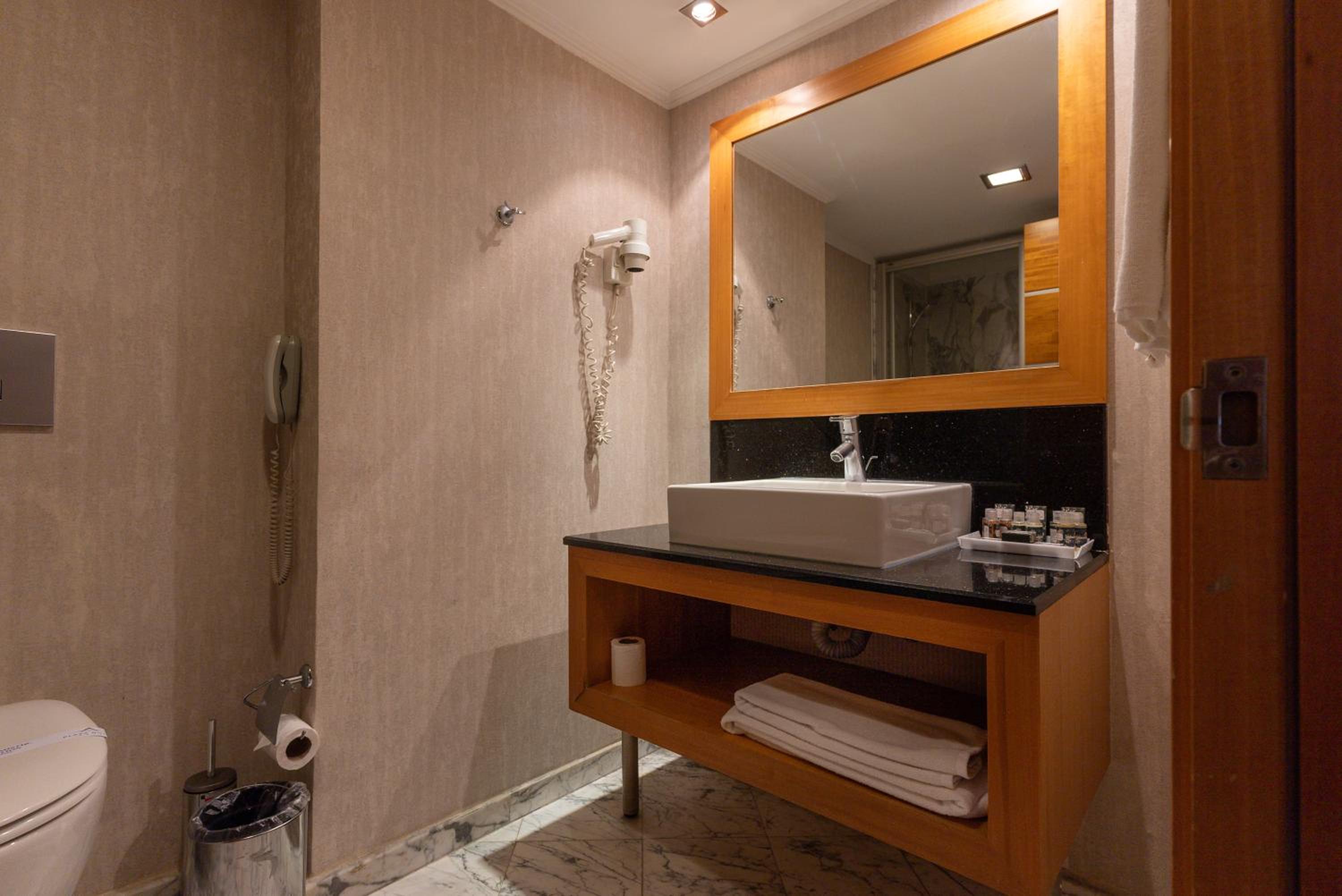 Ankara Plaza Hotel - Image 36