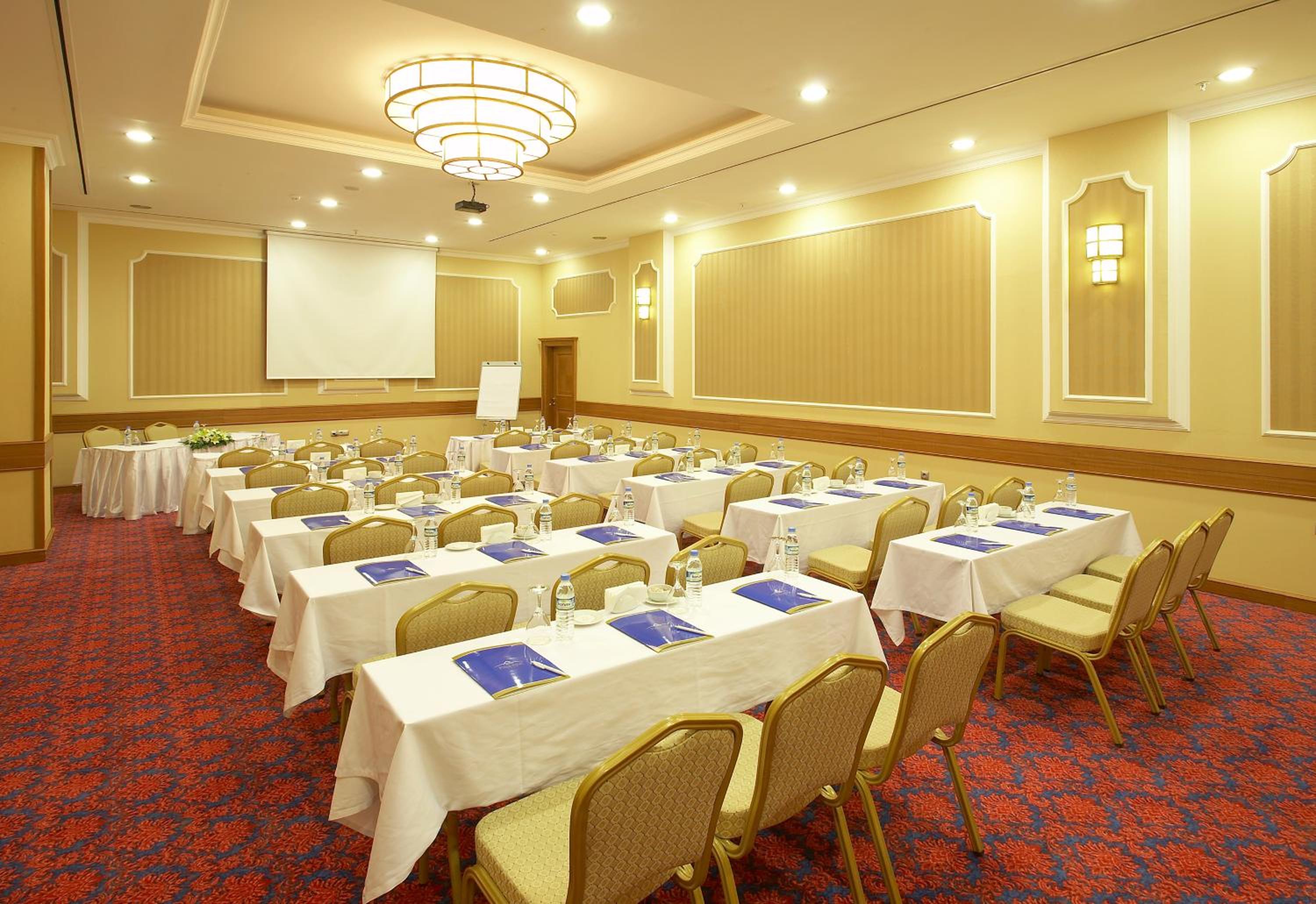 Ankara Plaza Hotel - Image 19