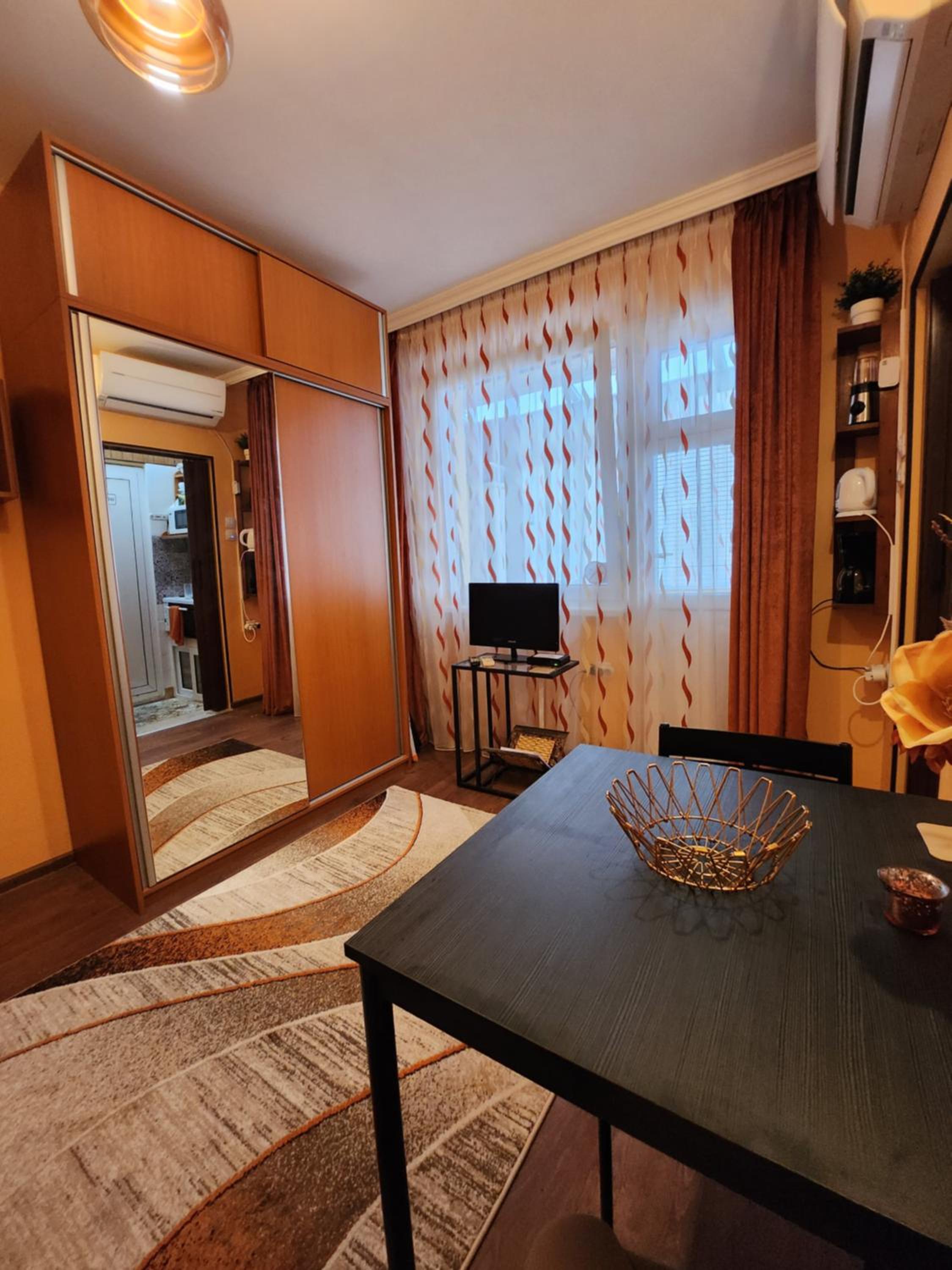 Studio 7A Cozy central oasis