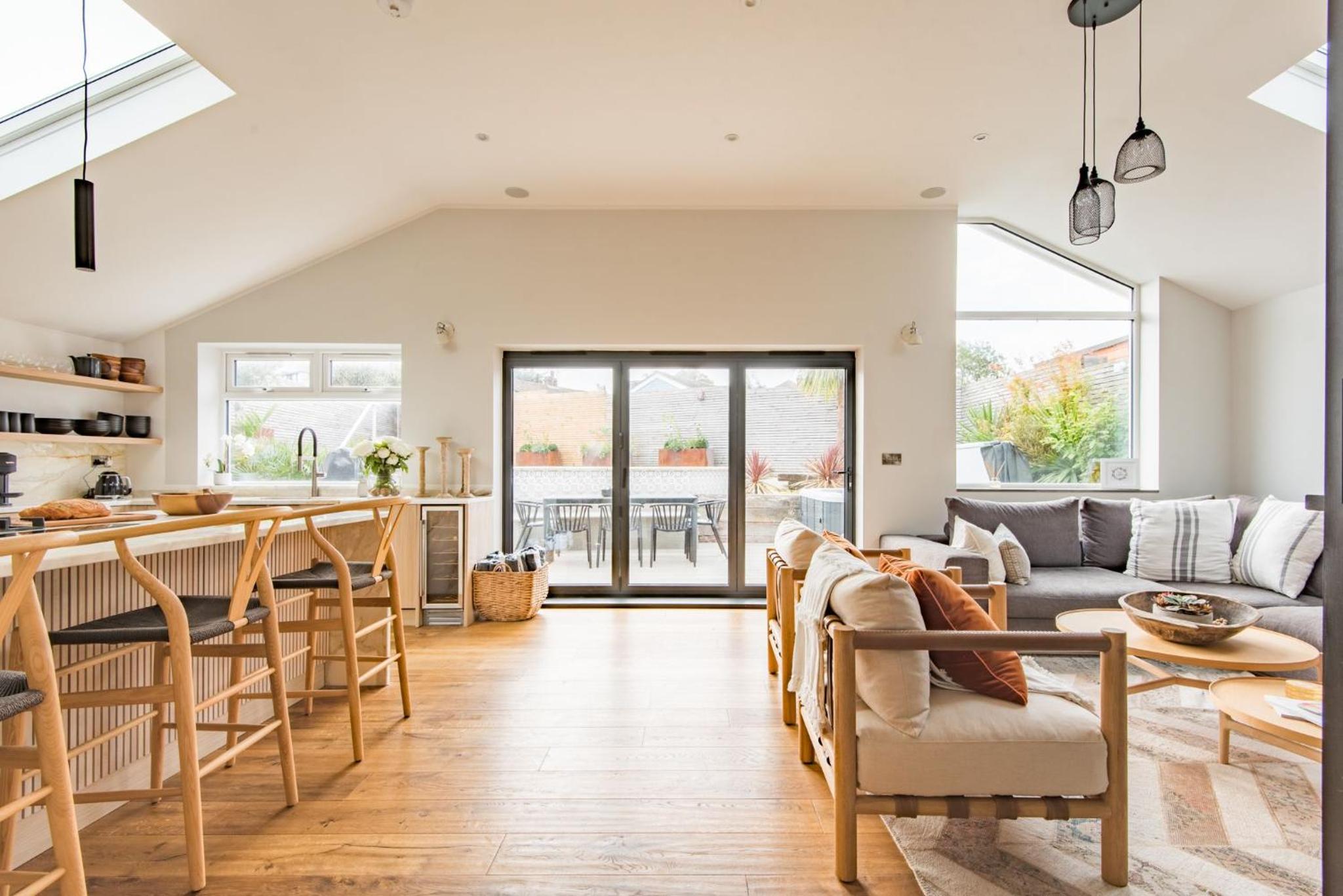 Little Beach House by Bloom Stays view 4