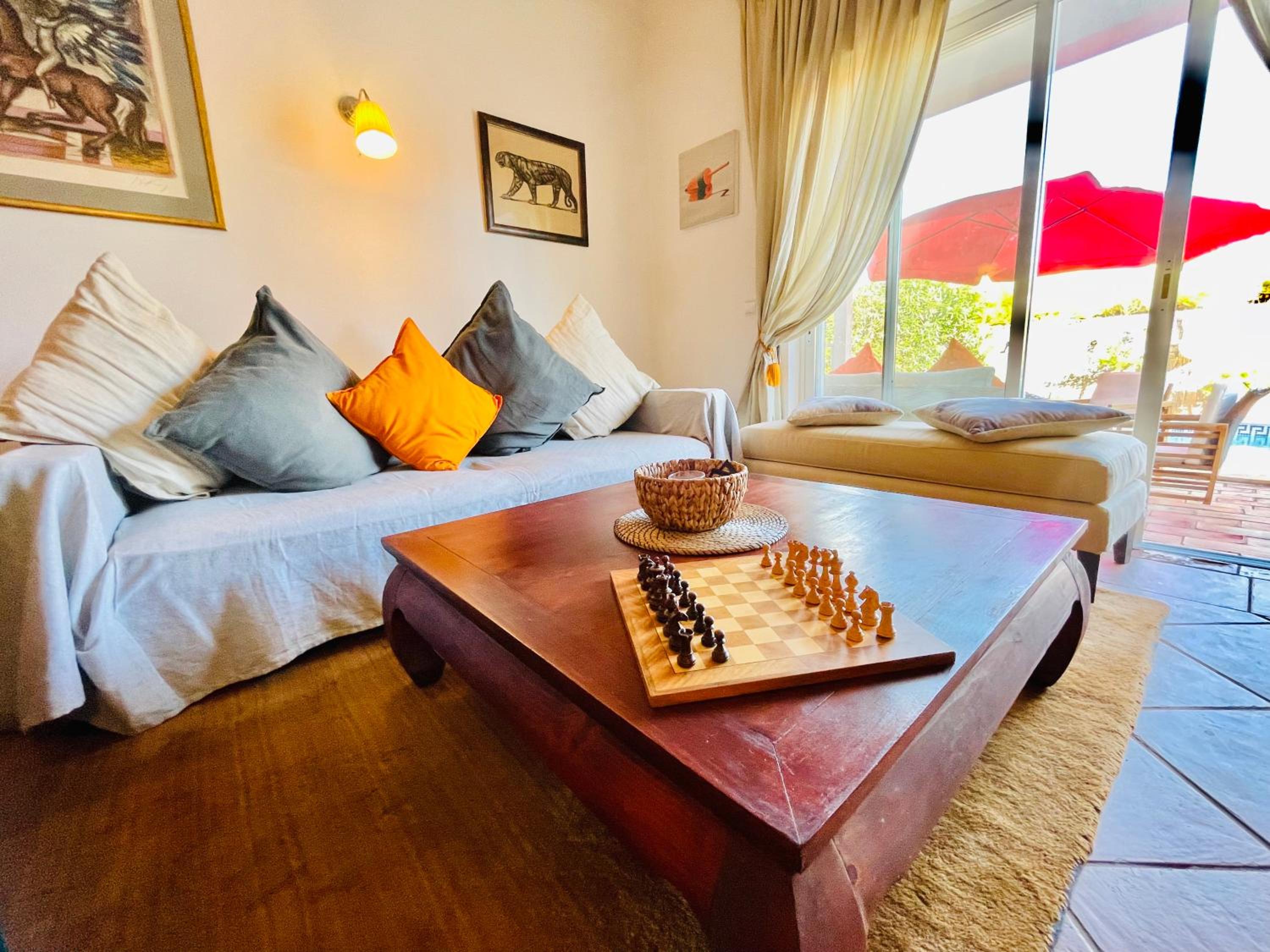 lounge