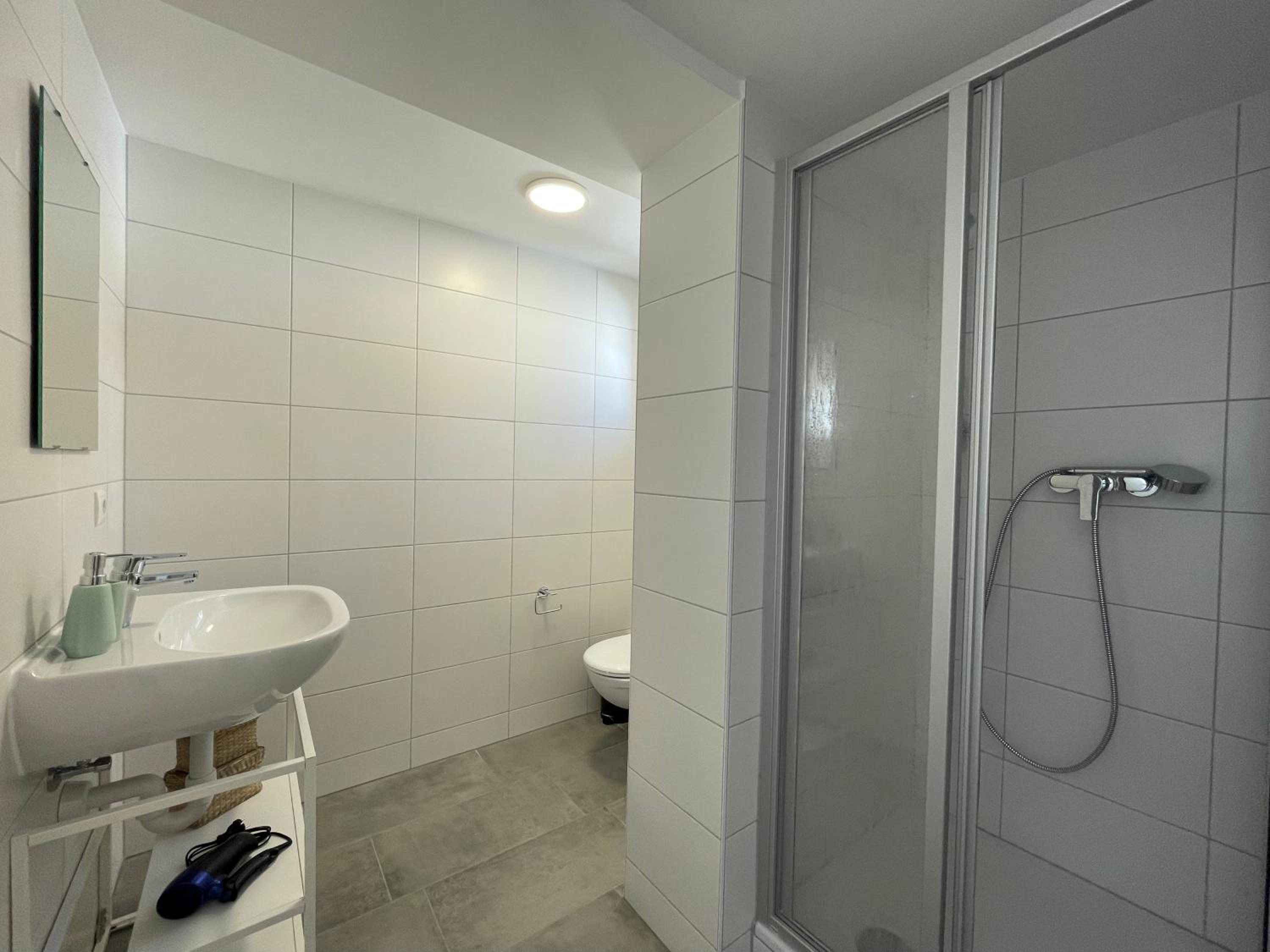 Modernes Stadtleben im gemütlichen City Apartment Dornbirn, London 8