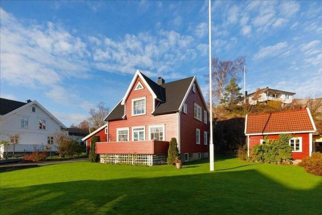Flott Villa med sjøutsikt Badstue og badestamp view 3