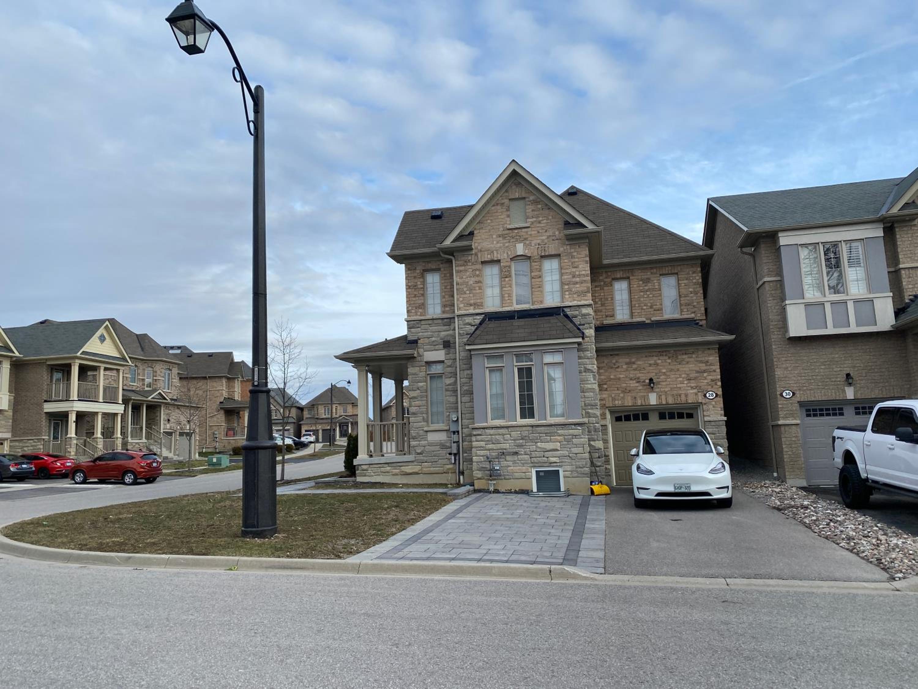 Spacious 5BR Home for Families & Business Travelers