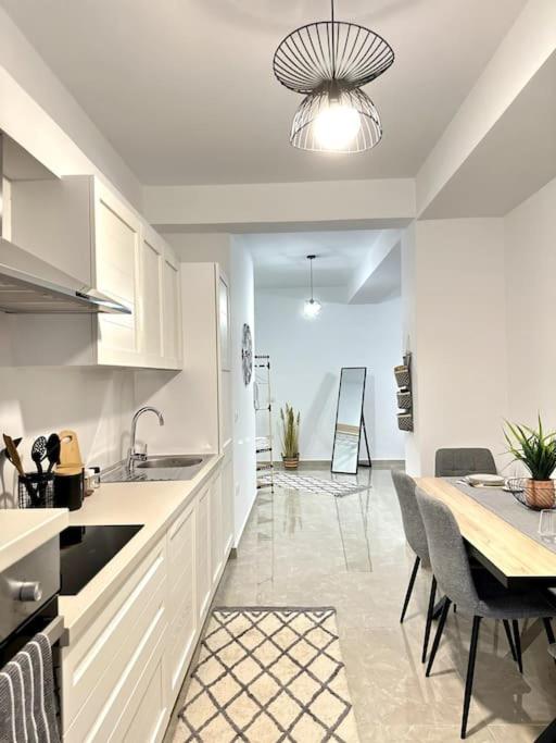 Be Home Apartments, Skanderbeg