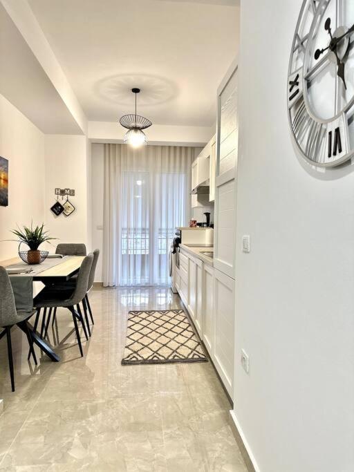 Be Home Apartments, Skanderbeg