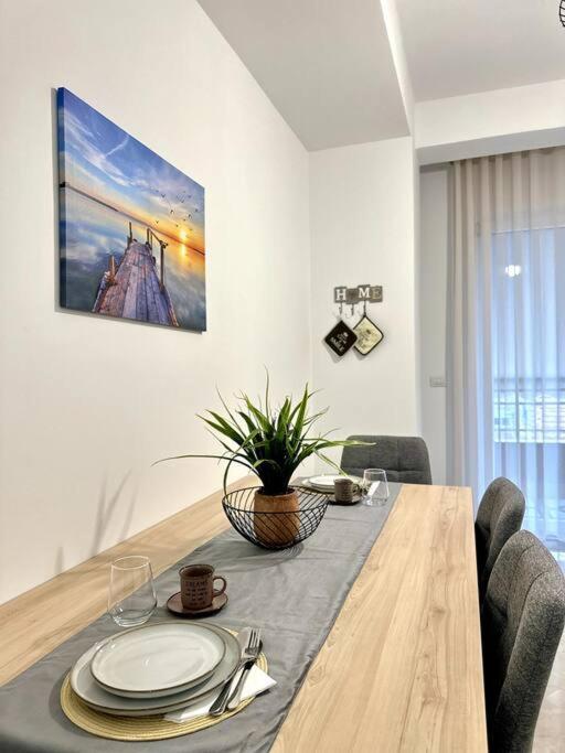 Be Home Apartments, Skanderbeg