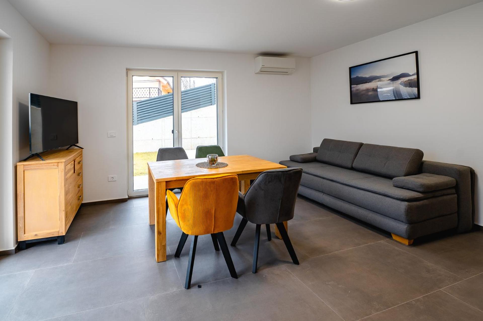 Apartments Luxury AD