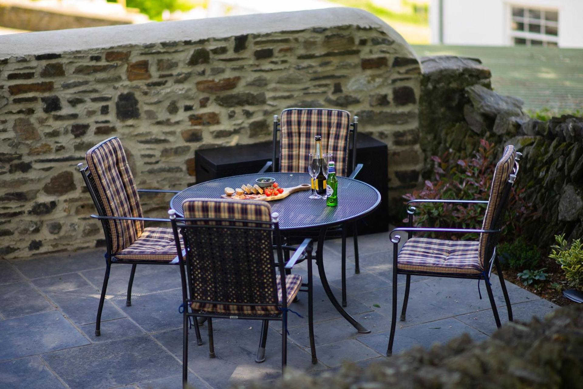 Courtyard Cottage