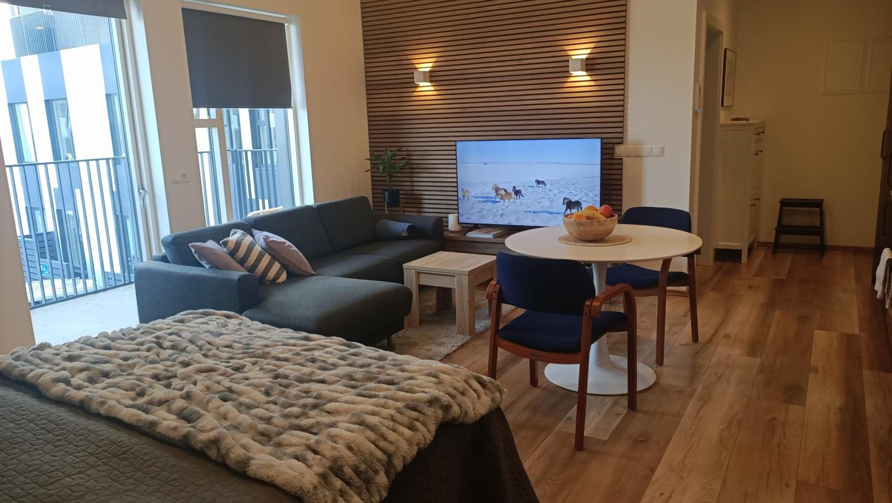 Tranquil Ocean view studio near Sky Lagoon