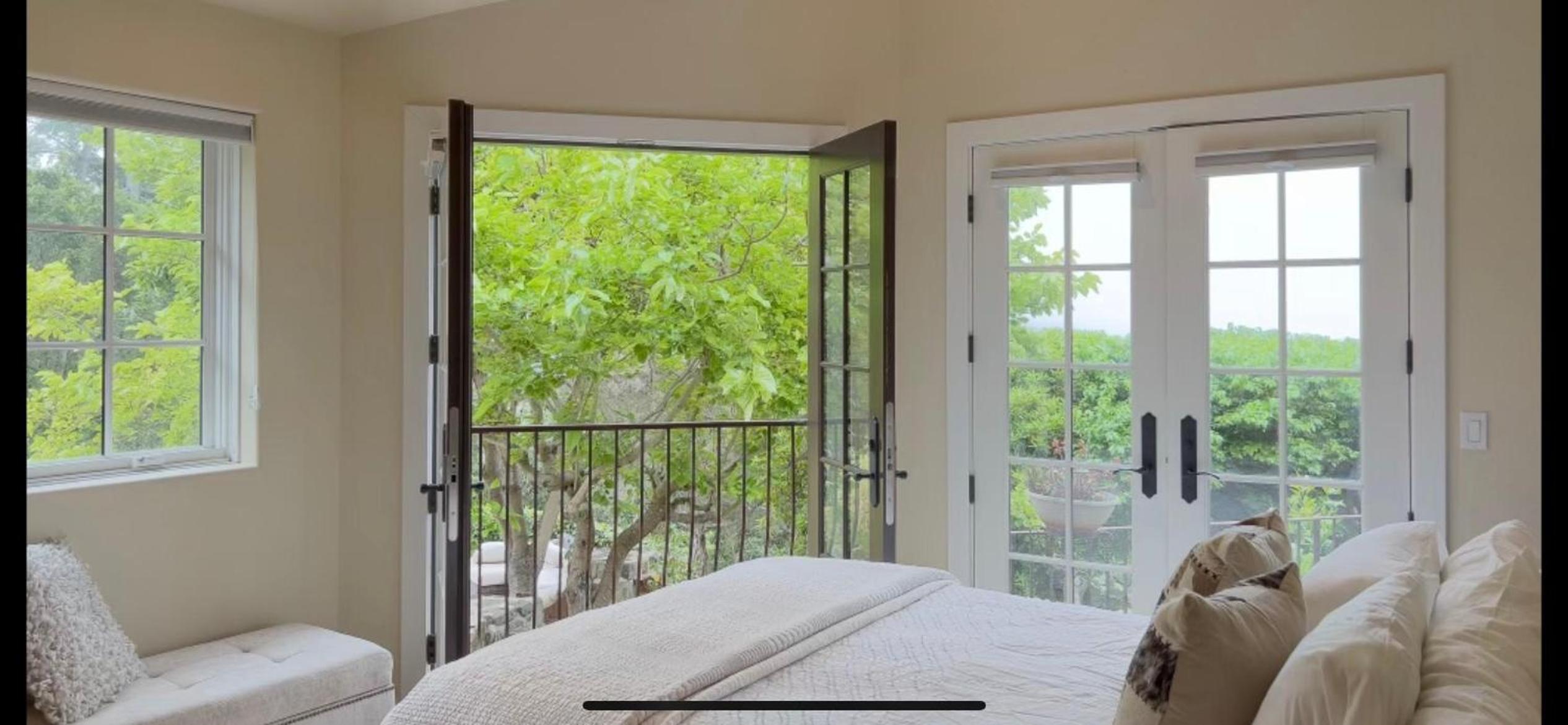 LX41: Ocean View Historic Villa