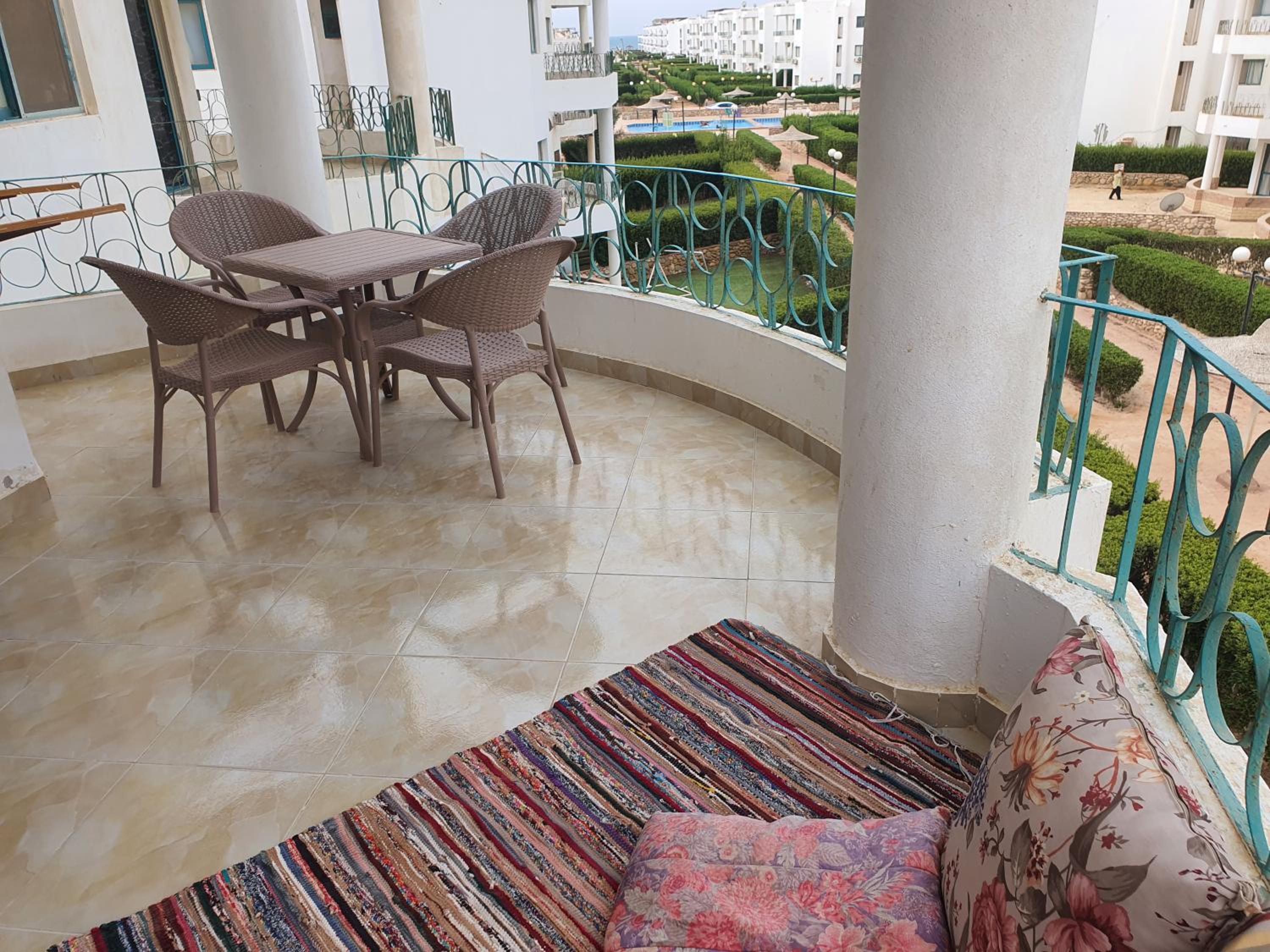 Relaxed sea view chalet