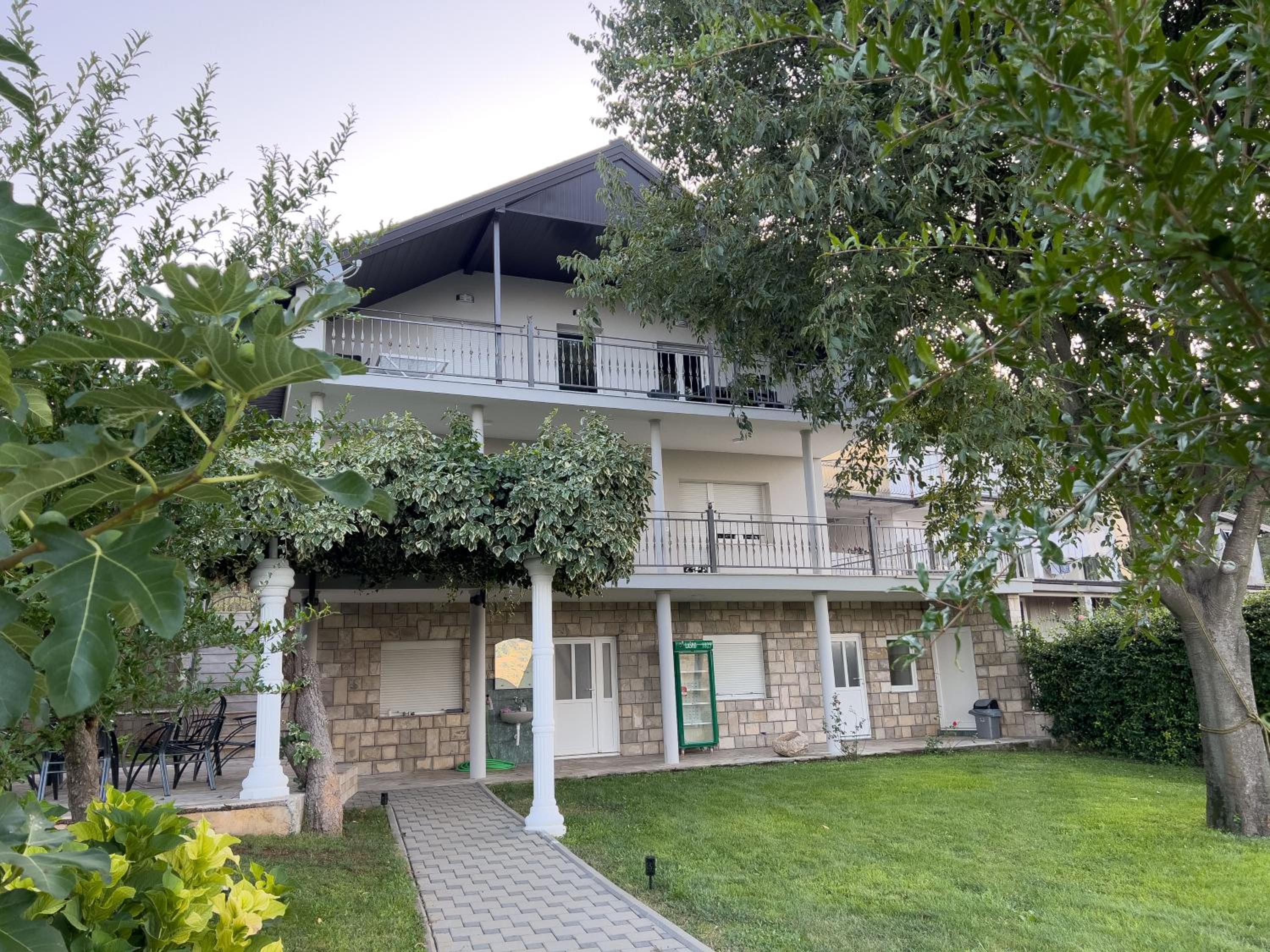 Villa Ellie