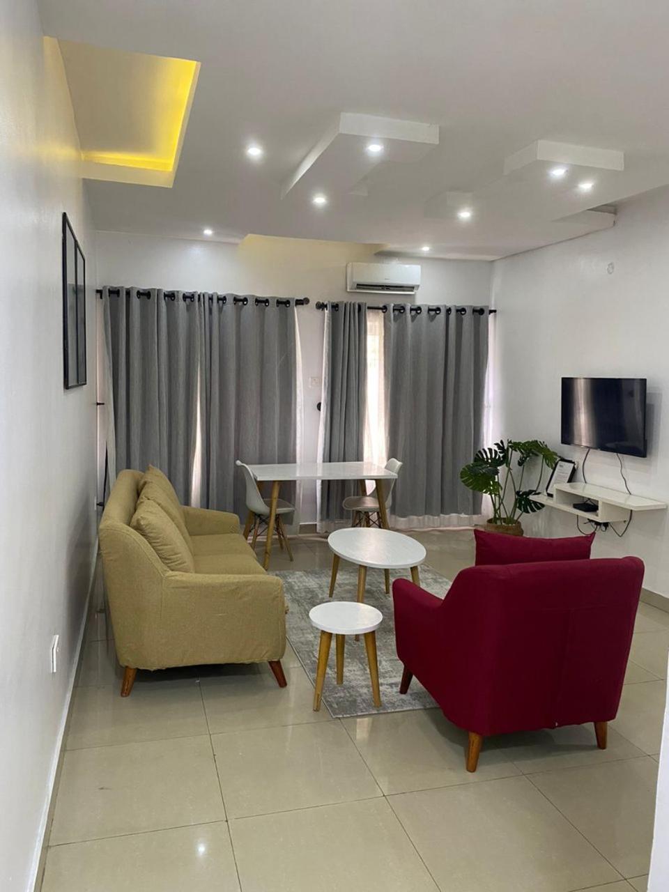 Novara Apartments