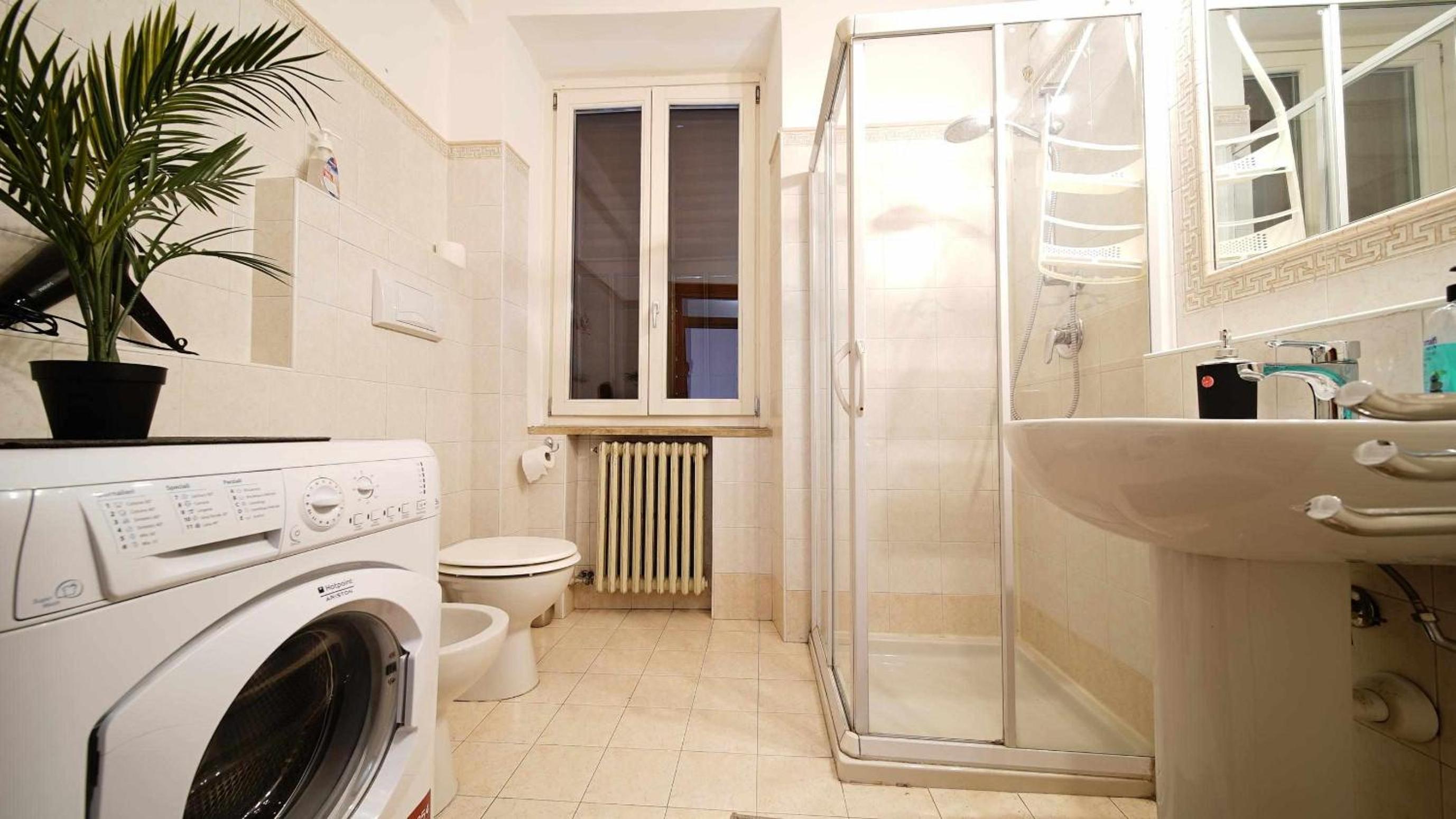 Destiny home 2 verona piazza isolo view 3