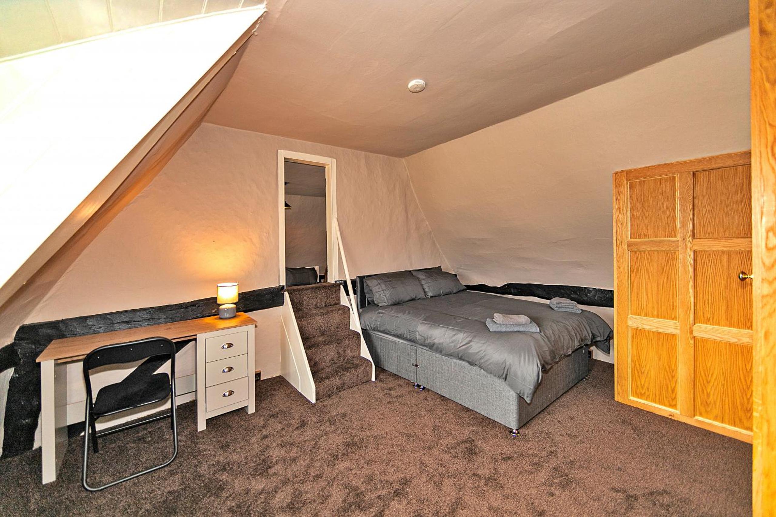 Finest Retreats - Chocolate Box Cottage